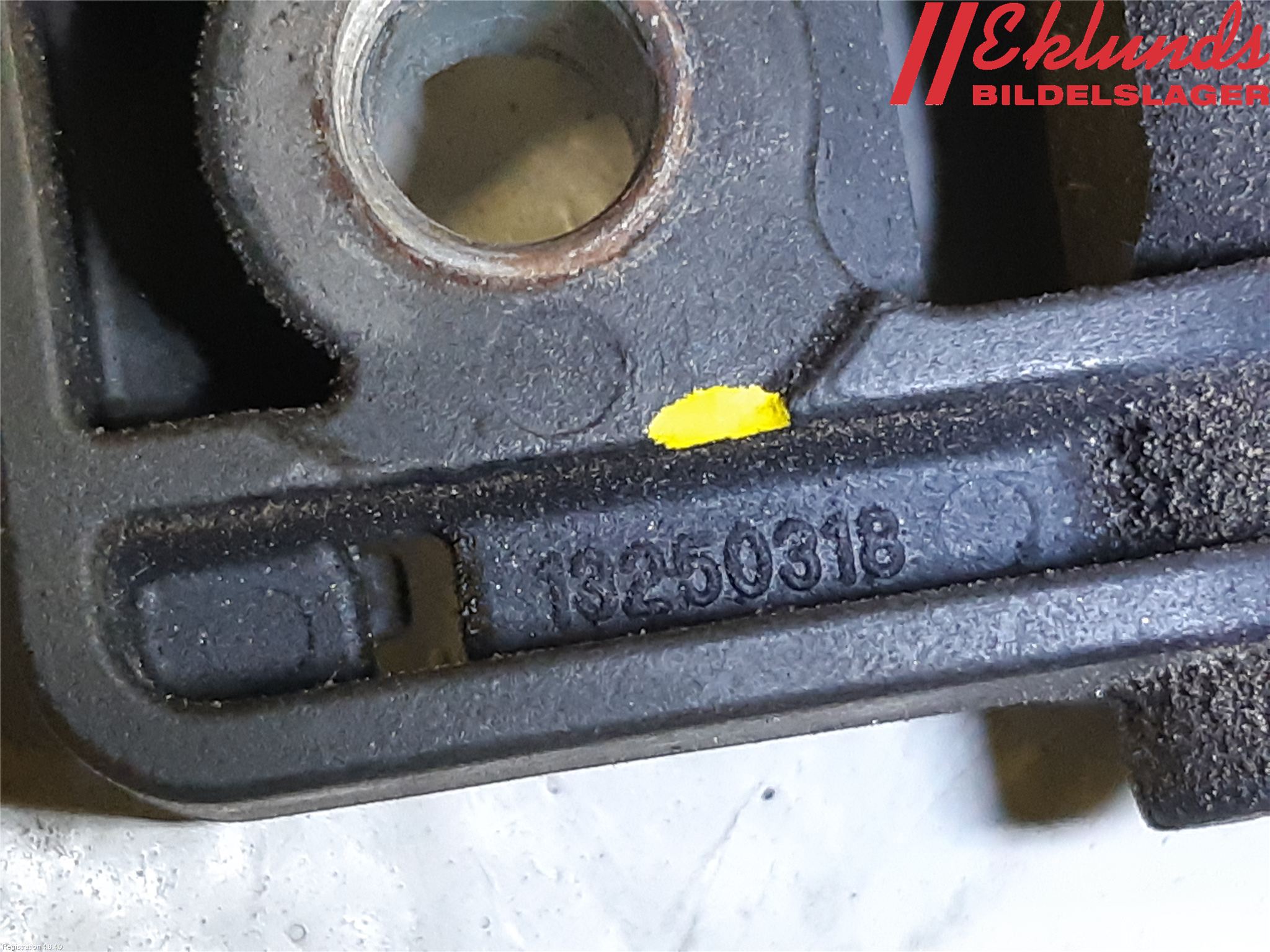 Opel ASTRA J 10-15 Kylarfäste-Ram-Balk