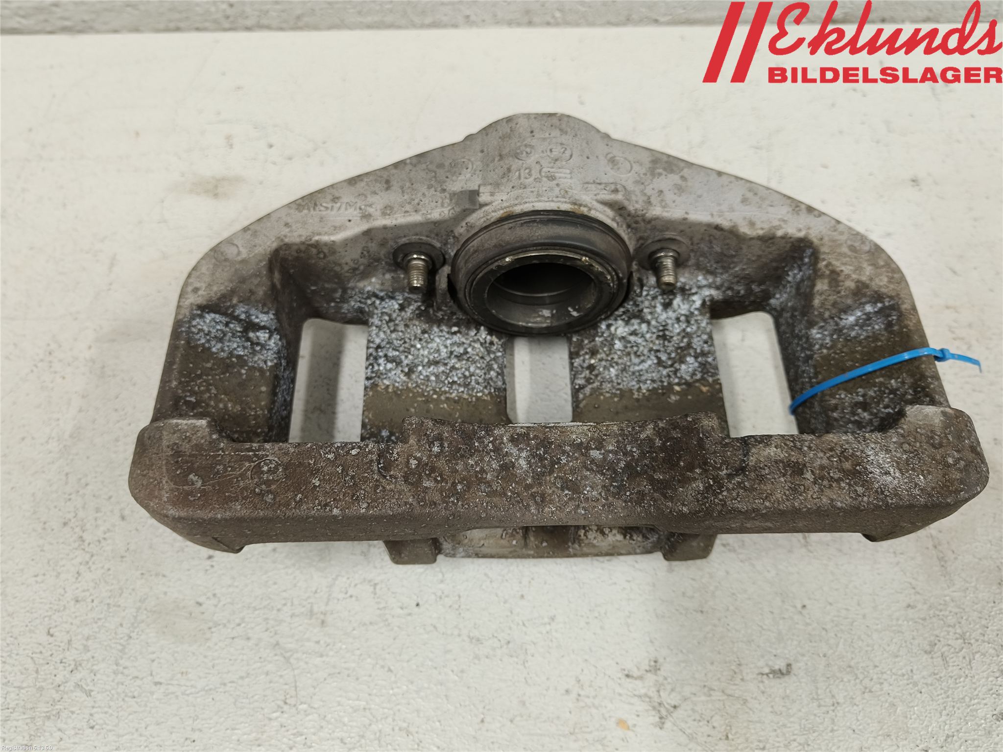 BMW 5 F10/F11/F18 09-17 Bromsok Fram Höger