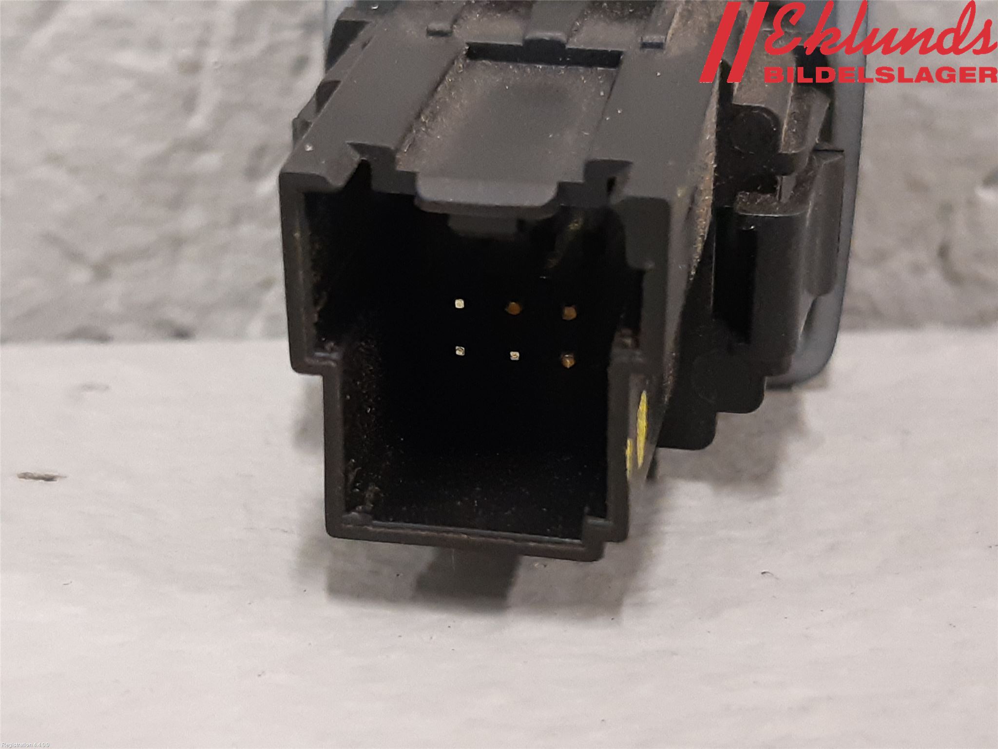 Ford RANGER 22- Strömställare Innerbelysning