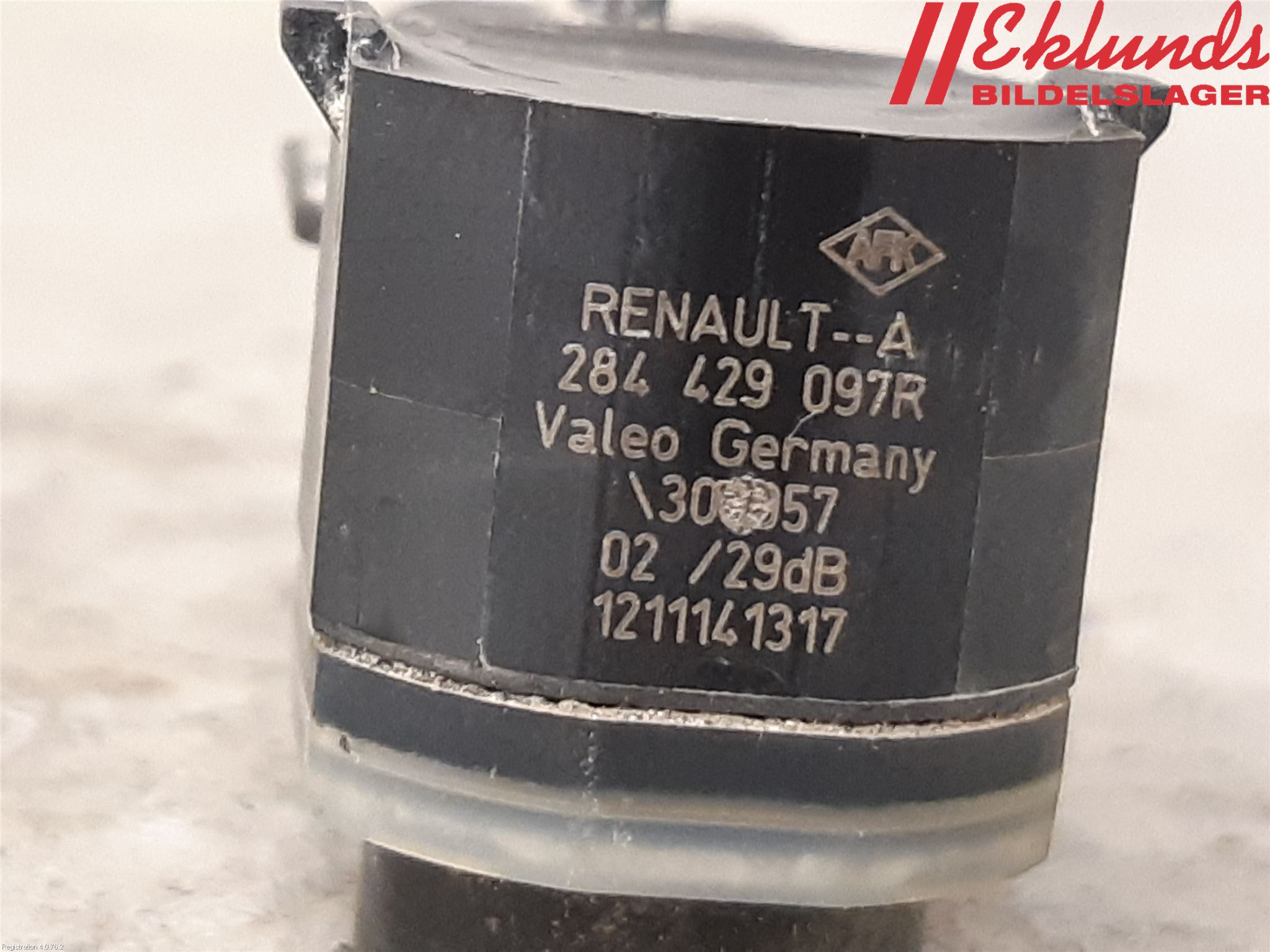 Renault TRAFIC/E-TECH 15- Parkeringshjälp Backsensor