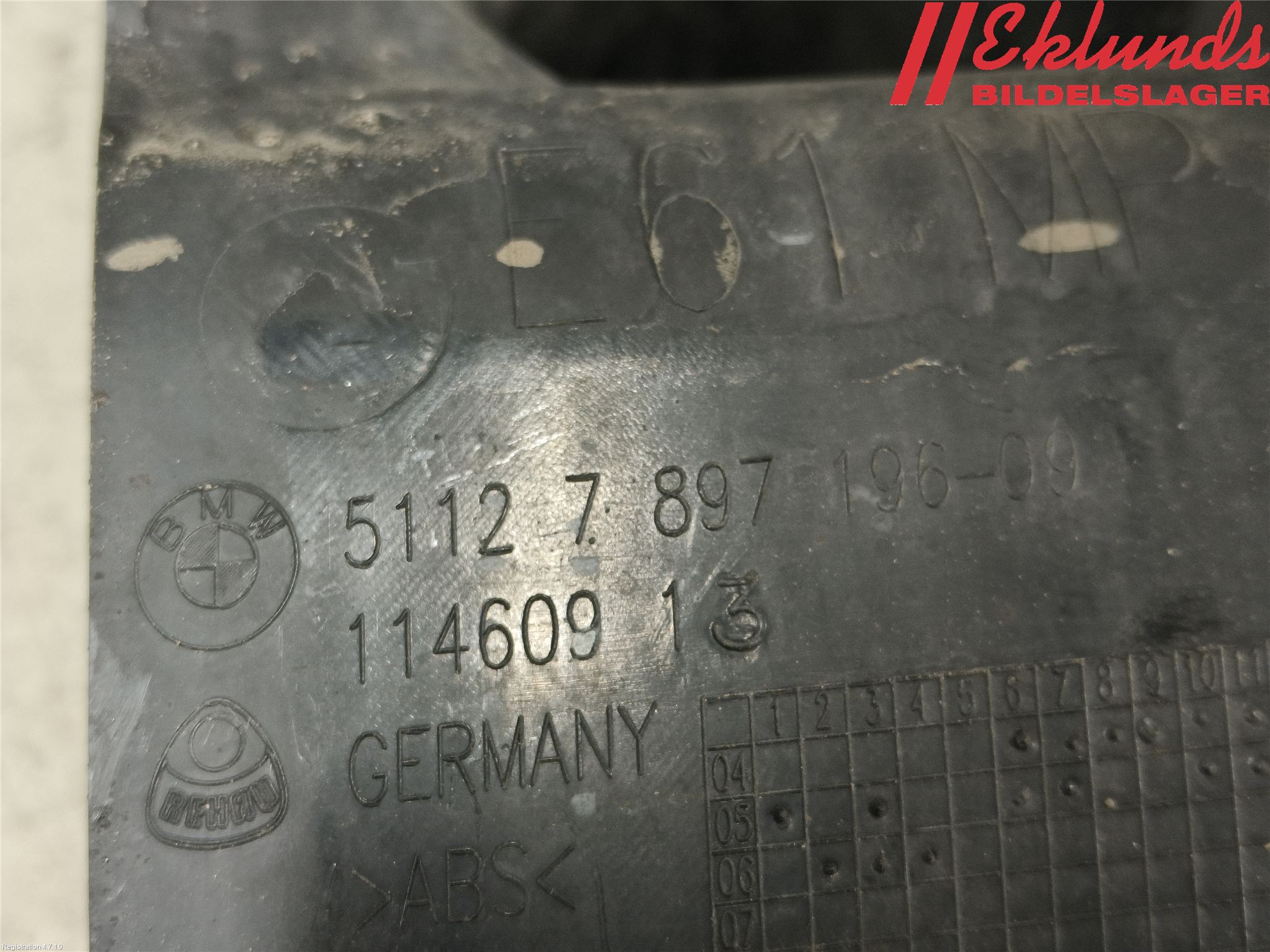 BMW 5 E60/61 Sed/Tou 02-10 Stötfångarfäste Bak Hö