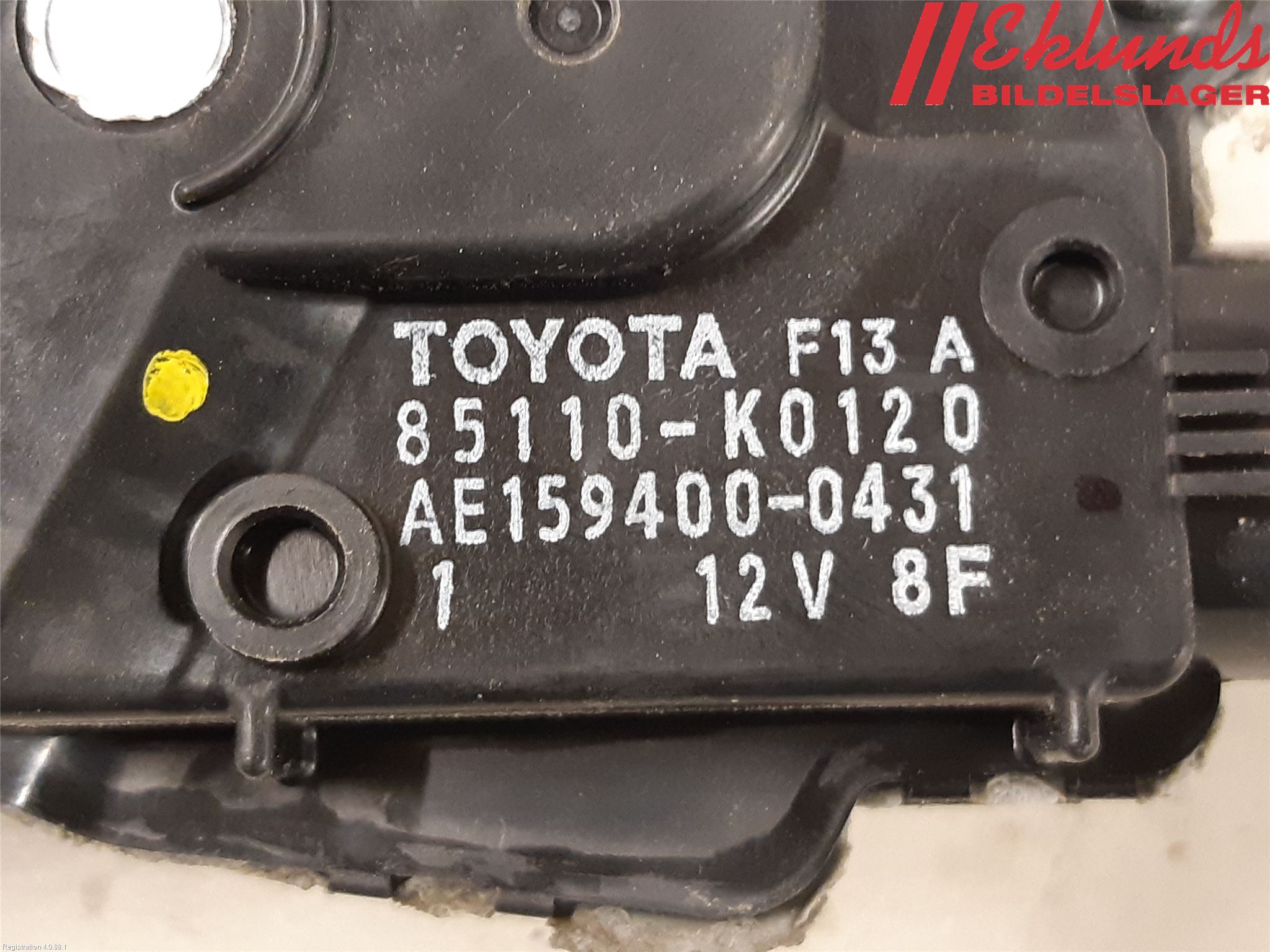 Toyota YARIS CROSS XP21 21- Torkarmotor Vindruta