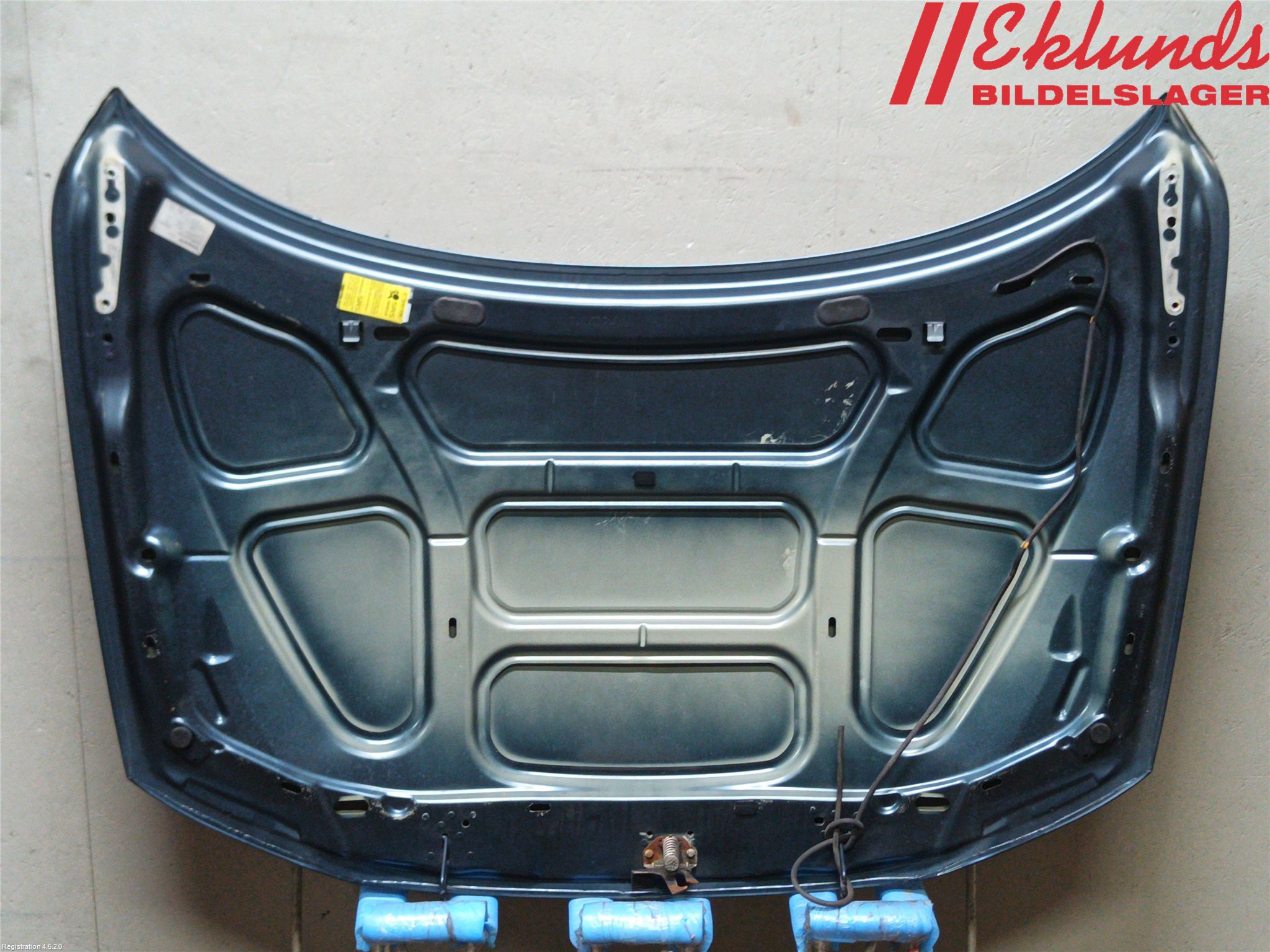 Volvo V70 05-08 Huv Fram