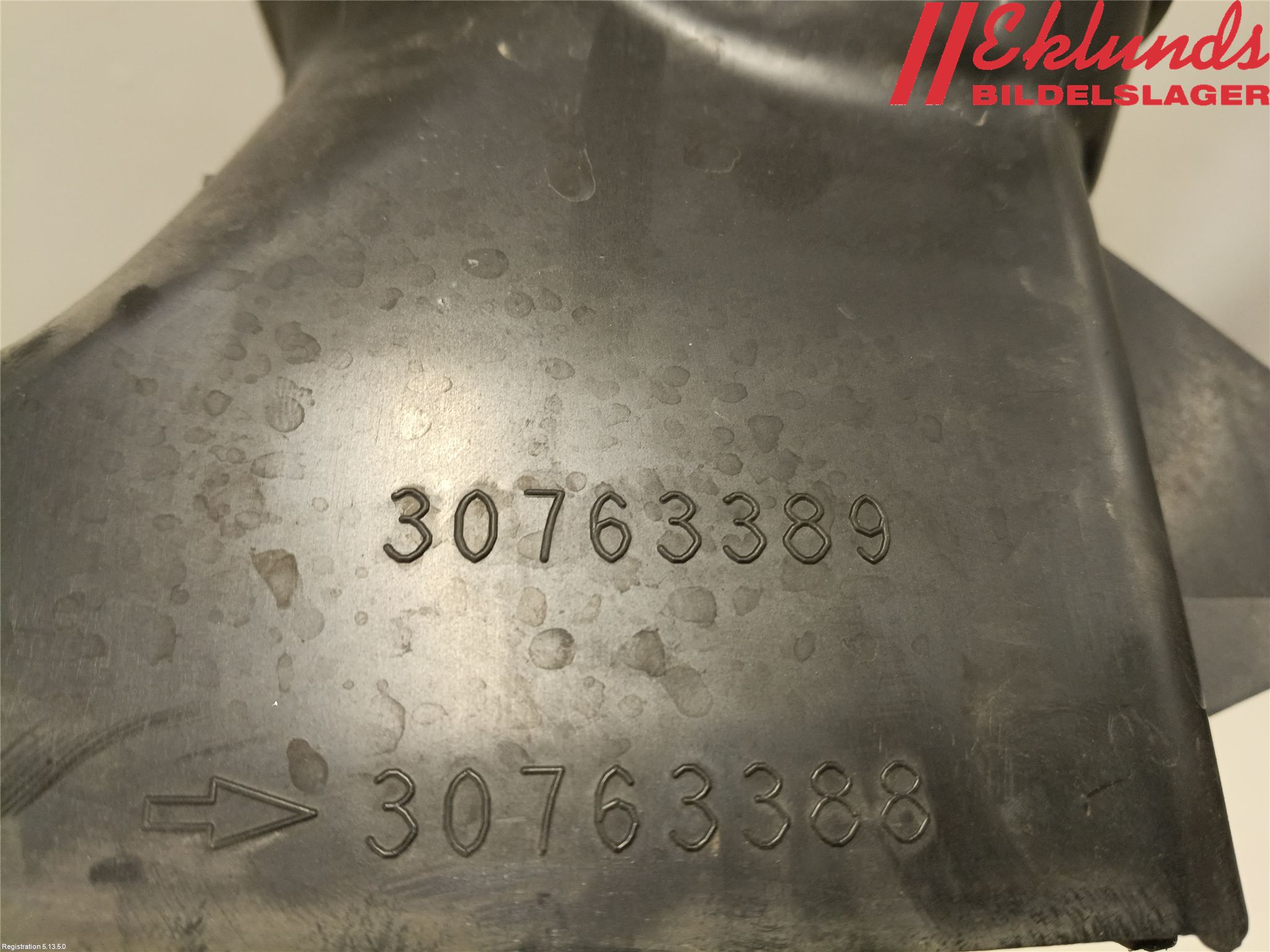 Volvo S40 08-12 Deflektor Plåt-Plast Kylning