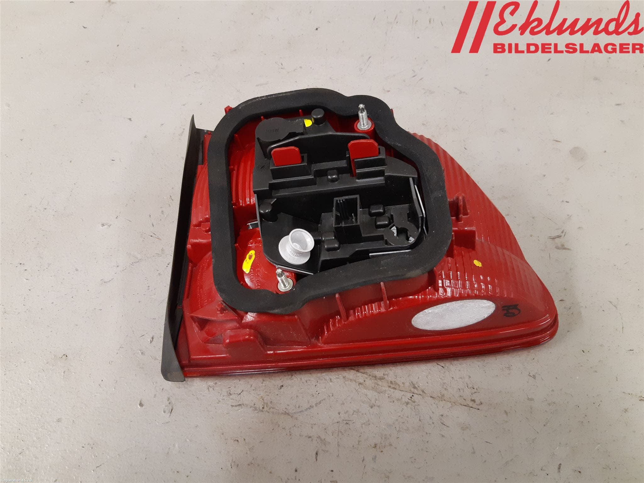 Volkswagen VW TOURAN 10-15 Bakljus Lucka Hö