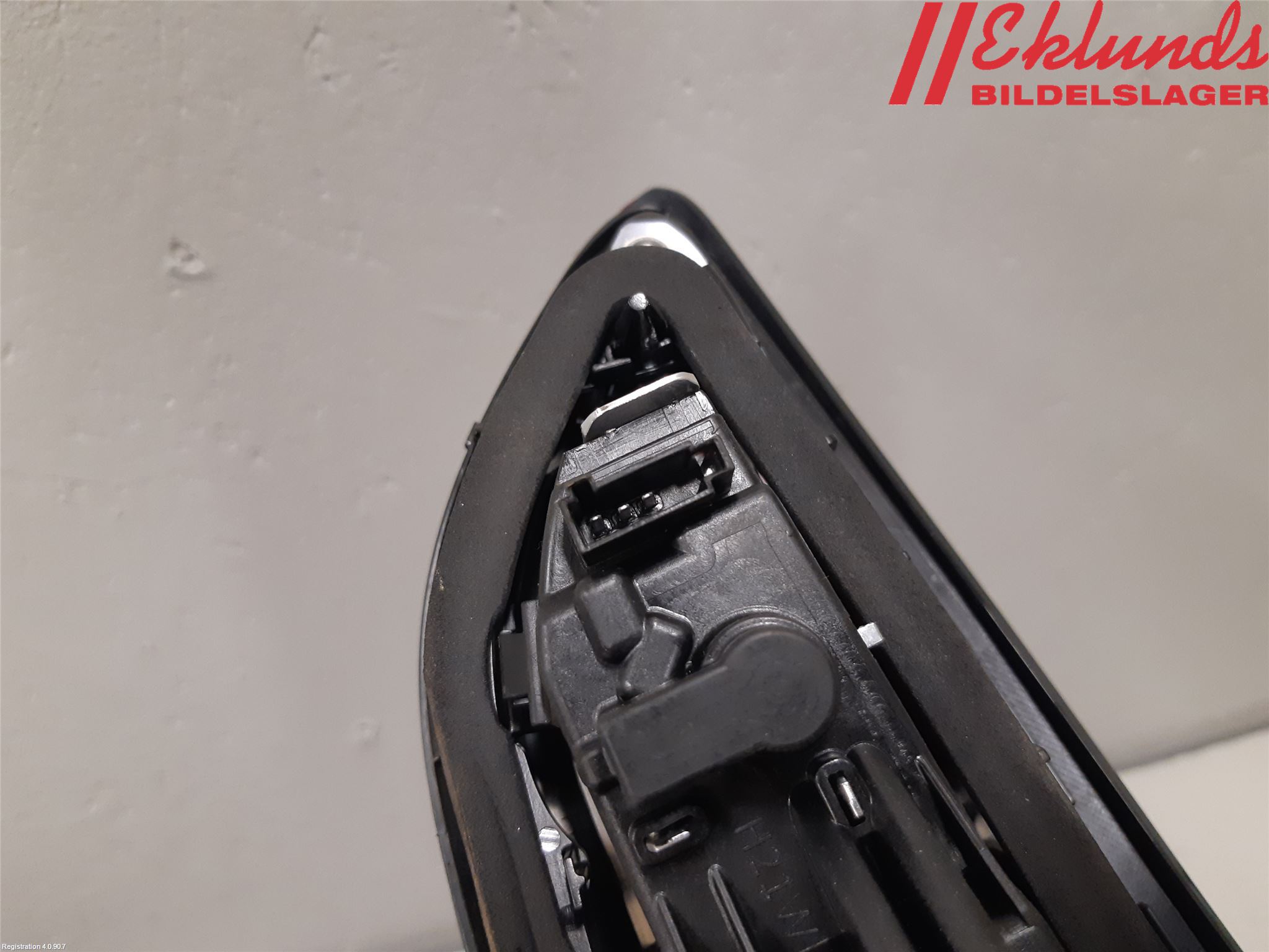 Opel ASTRA K 16-22 Bakljus Lucka Vä