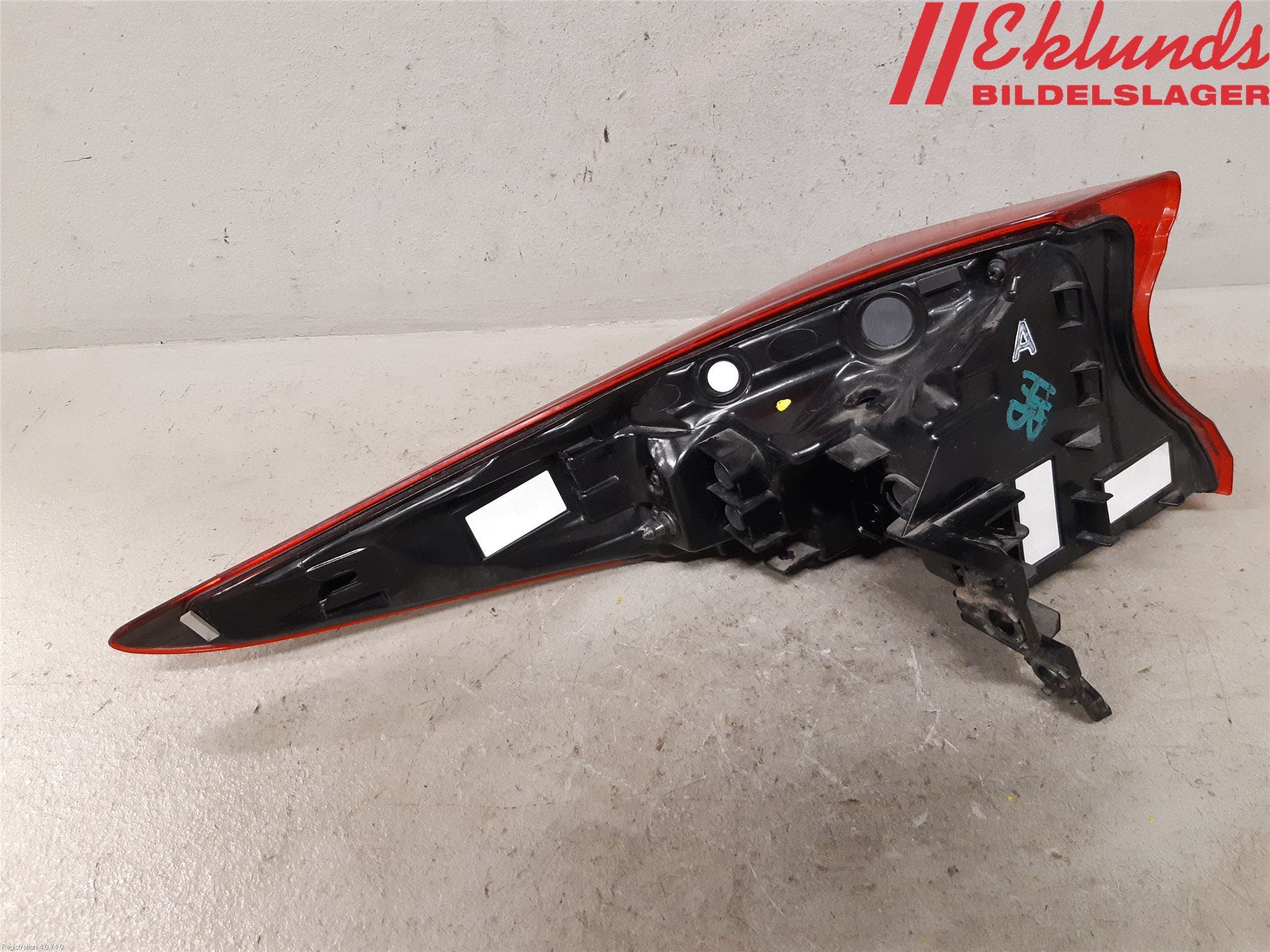 Toyota PRIUS (ZVW50) 16-21 Bakljus Höger