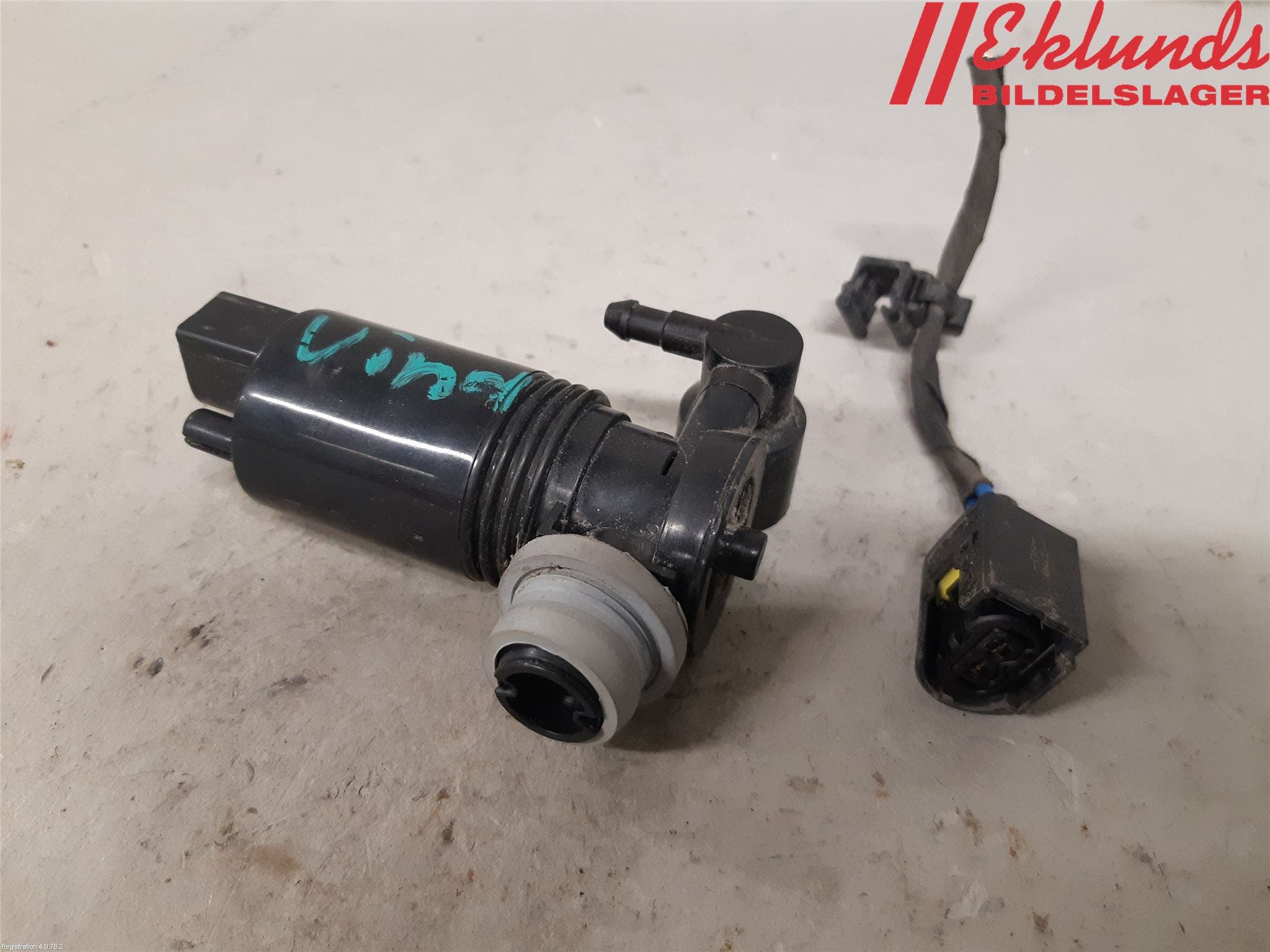 Volvo V90 17->> Spolarpump Vindruta