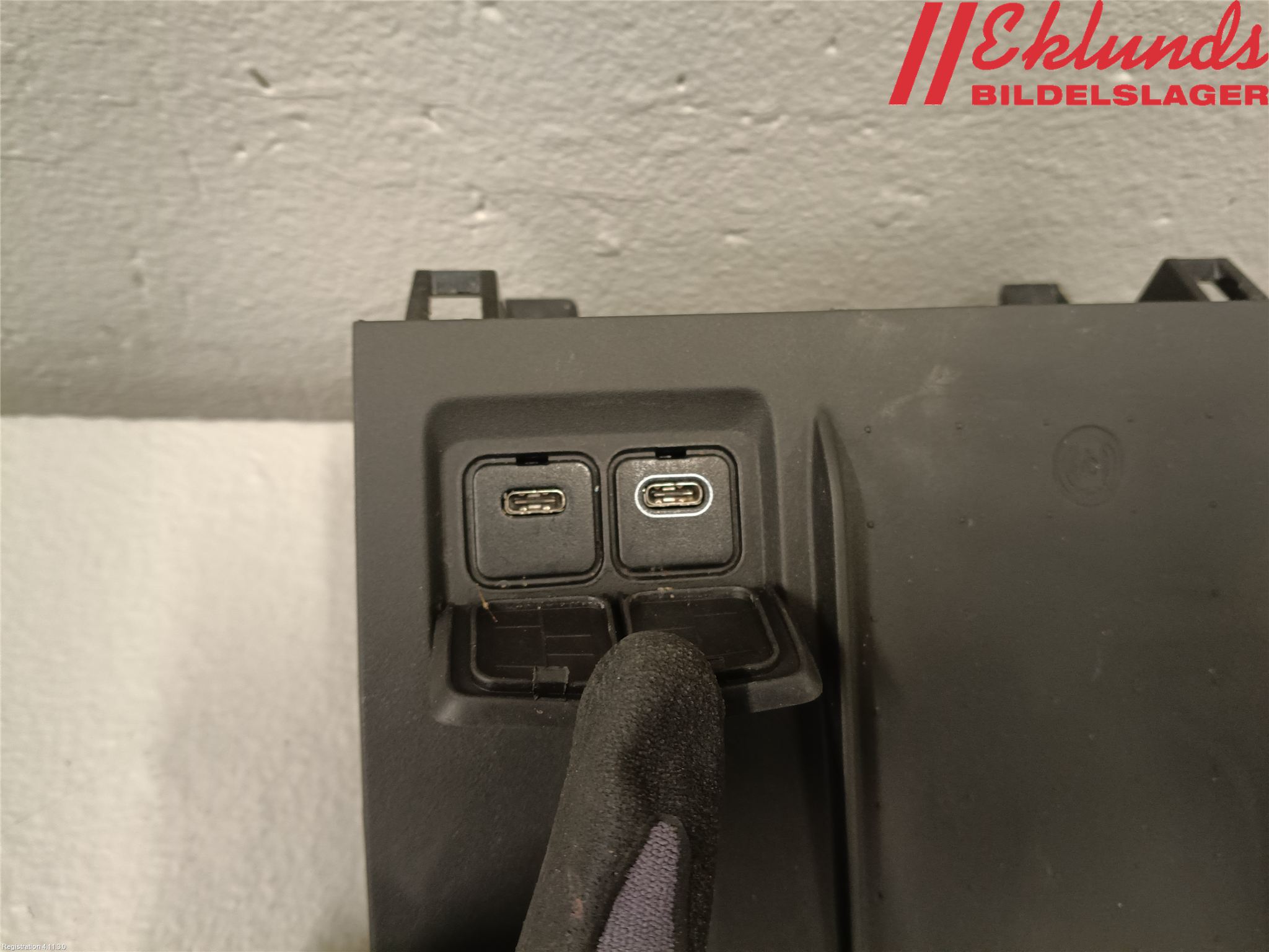 Polestar 2 20- Usb Connection