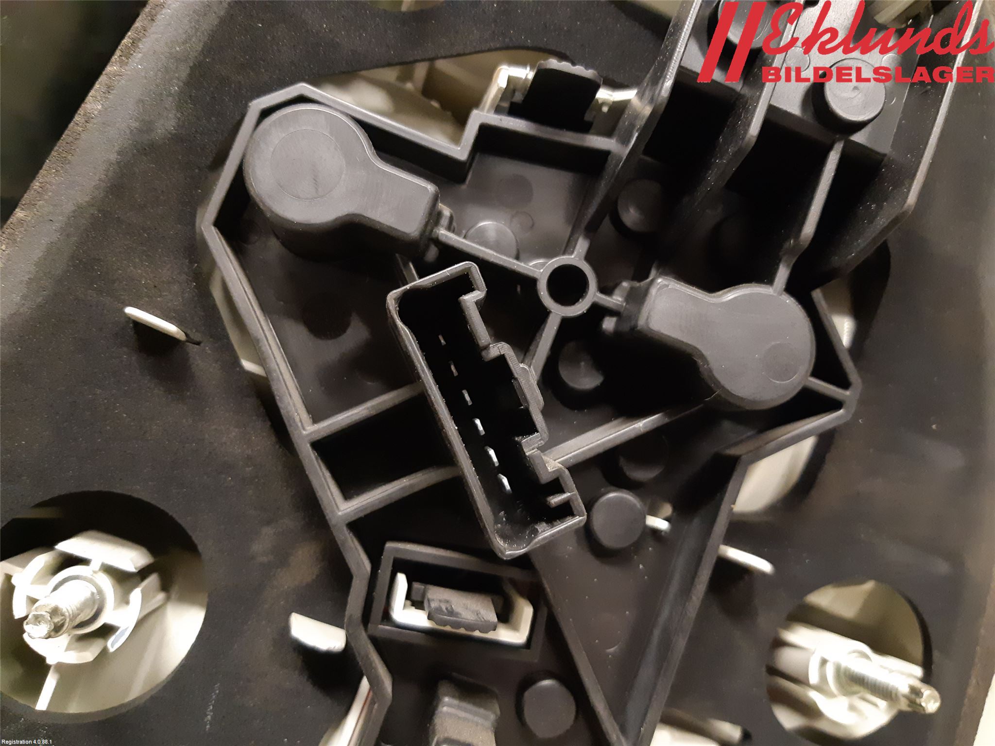 BMW 1 E87/81 5D/3D 03-11 Bakljus Vänster