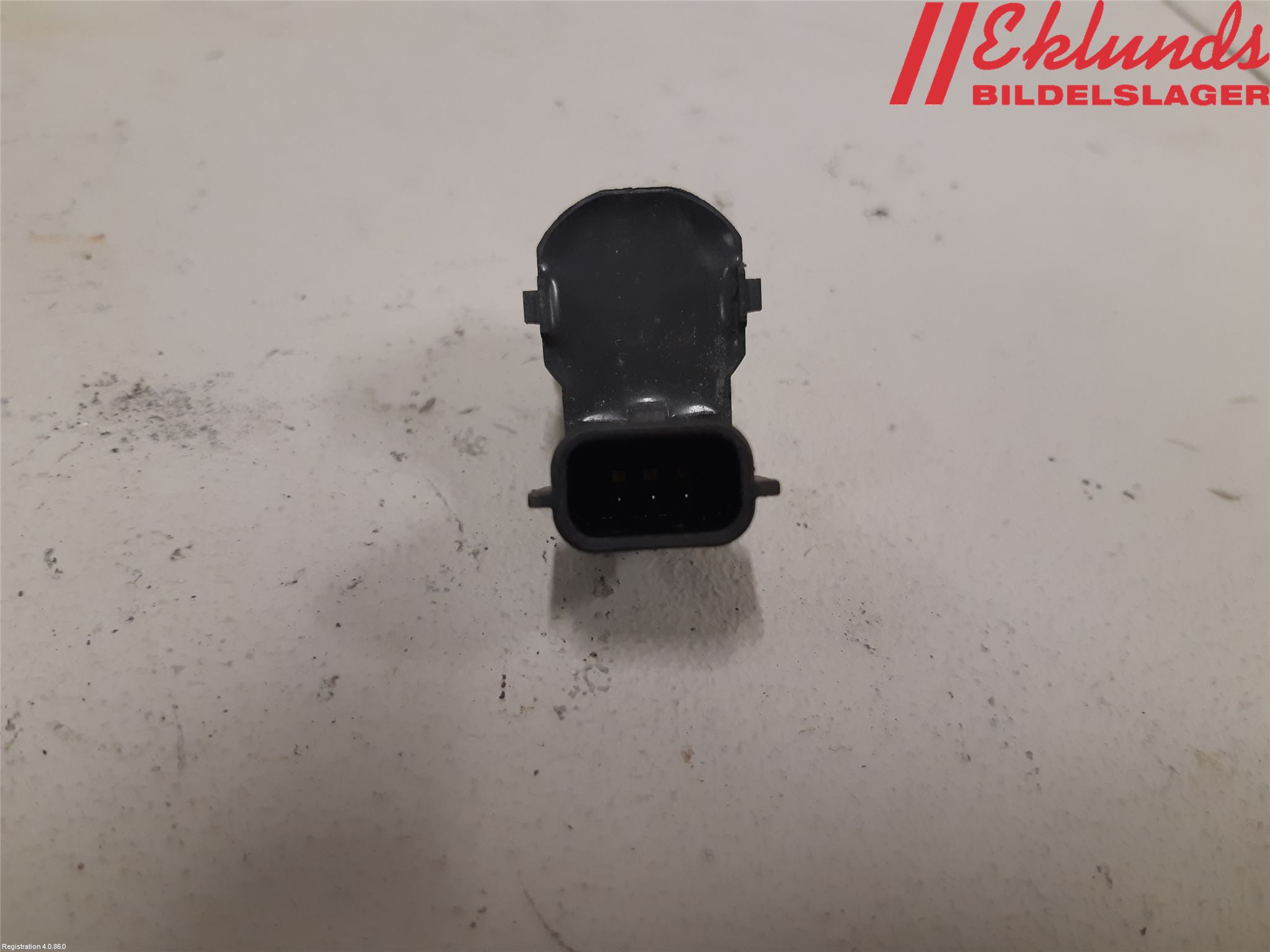 Nissan X-TRAIL 14-21 Parkeringshjälp Frontsensor