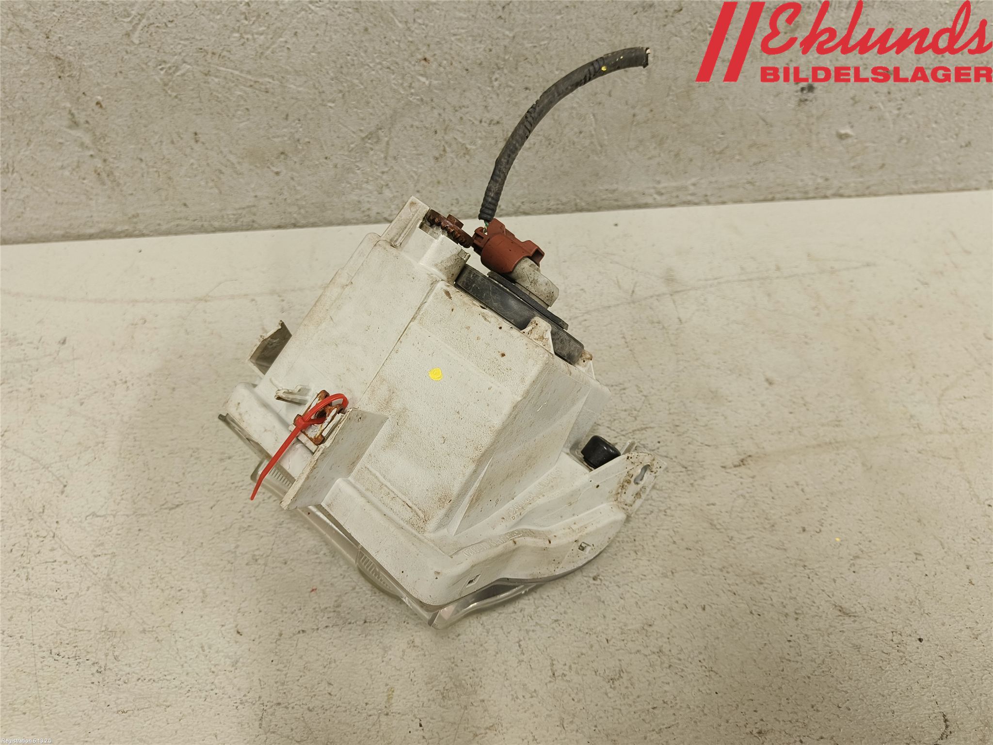 Lexus IS 220d/250/350 06-13 Dimljus-Varselljus Fram