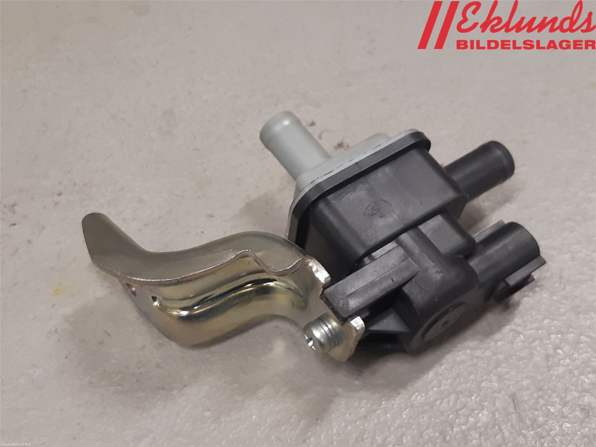 Toyota COROLLA 19- Vakuumventil