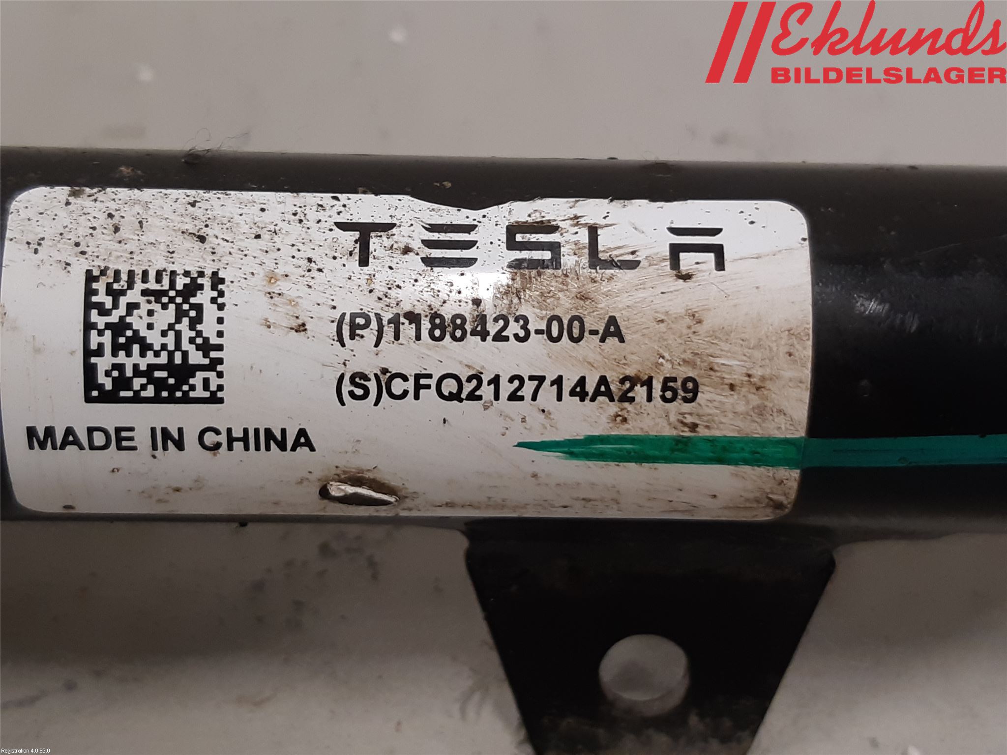 Tesla MODEL Y 21- Bärarm Bak Övre Vänster