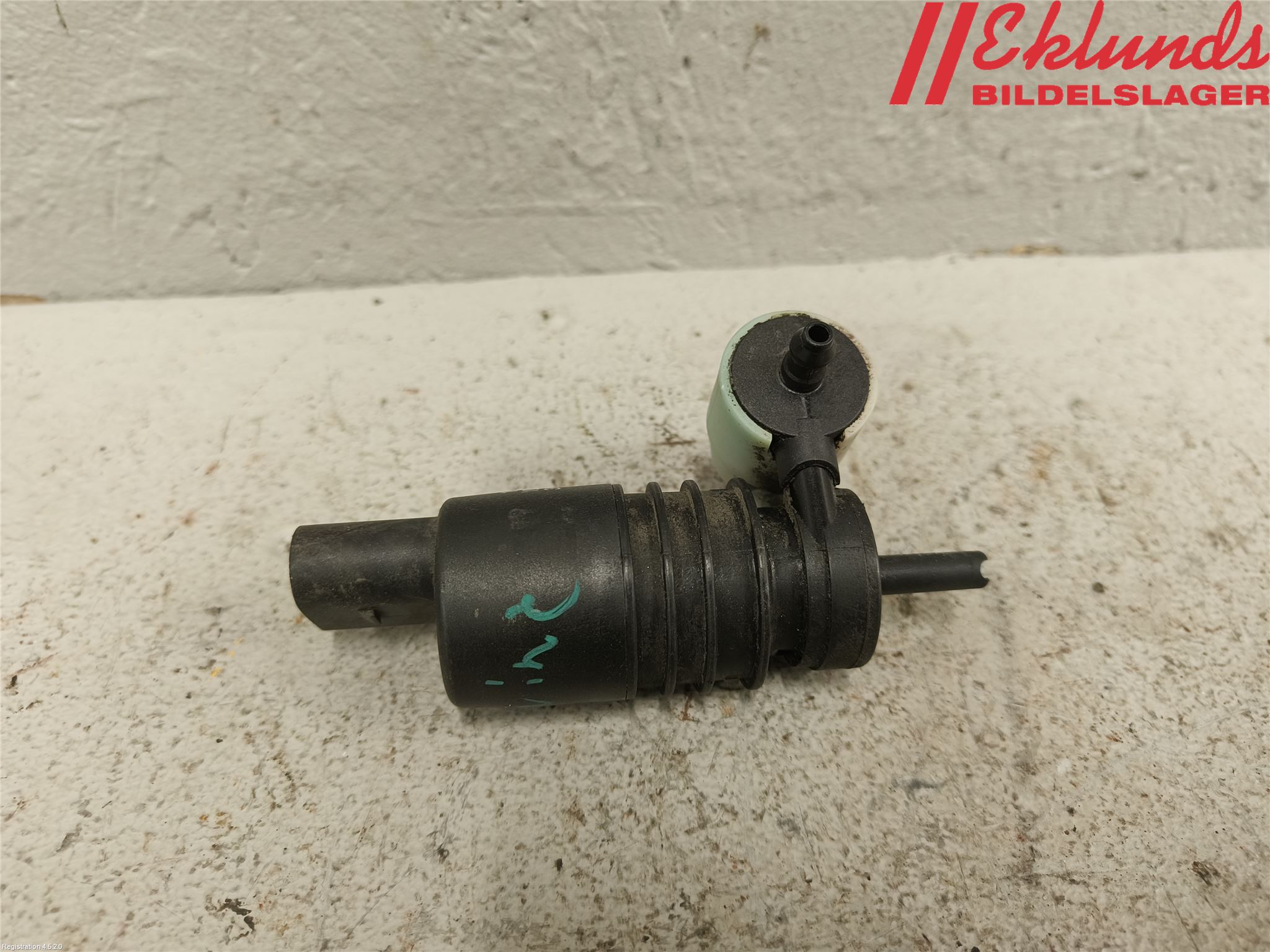 Volkswagen VW GOLF VI 09-13 Spolarpump Vindruta