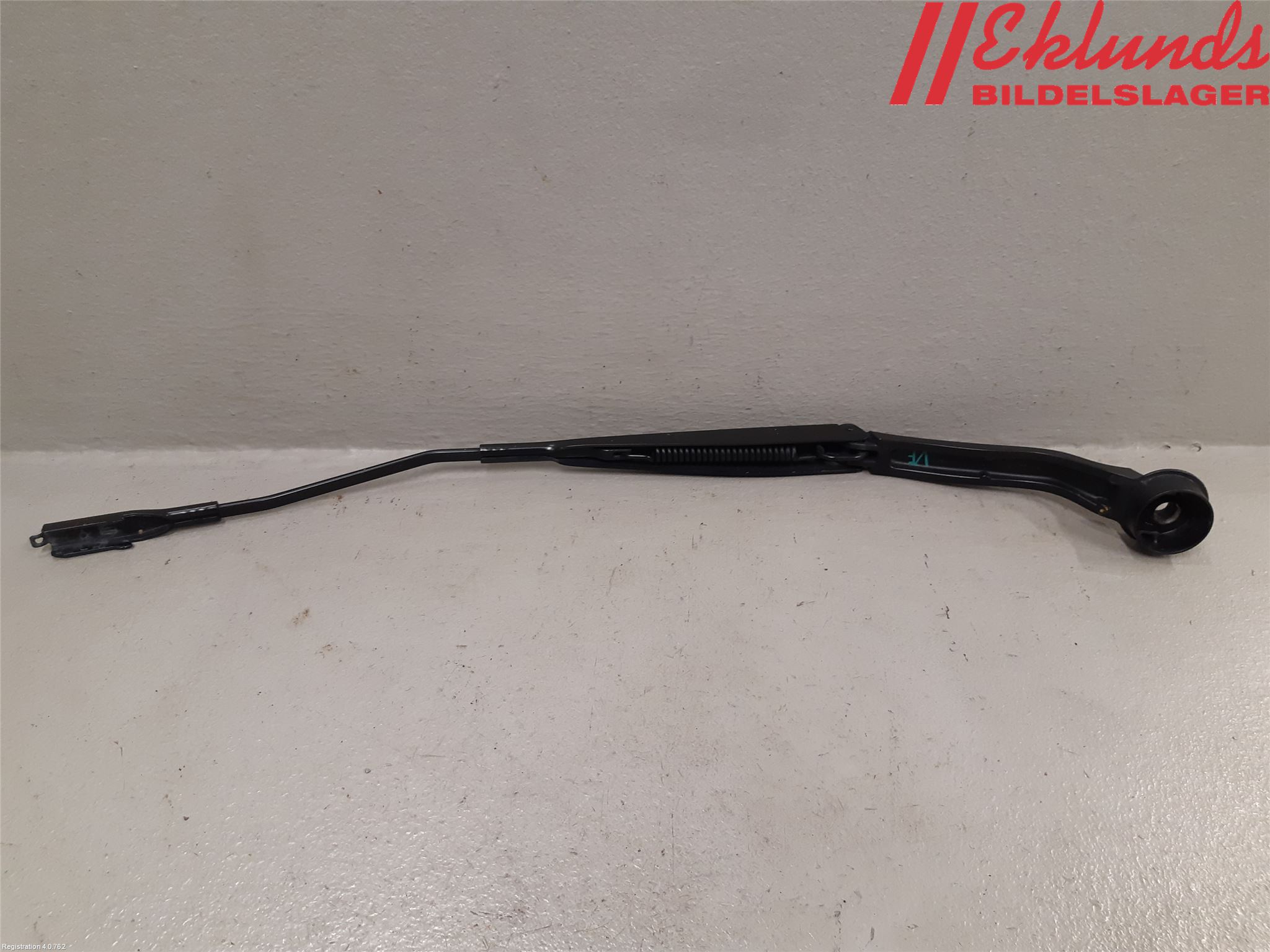 Ford KUGA 13-16 Torkararm Armar Vindruta