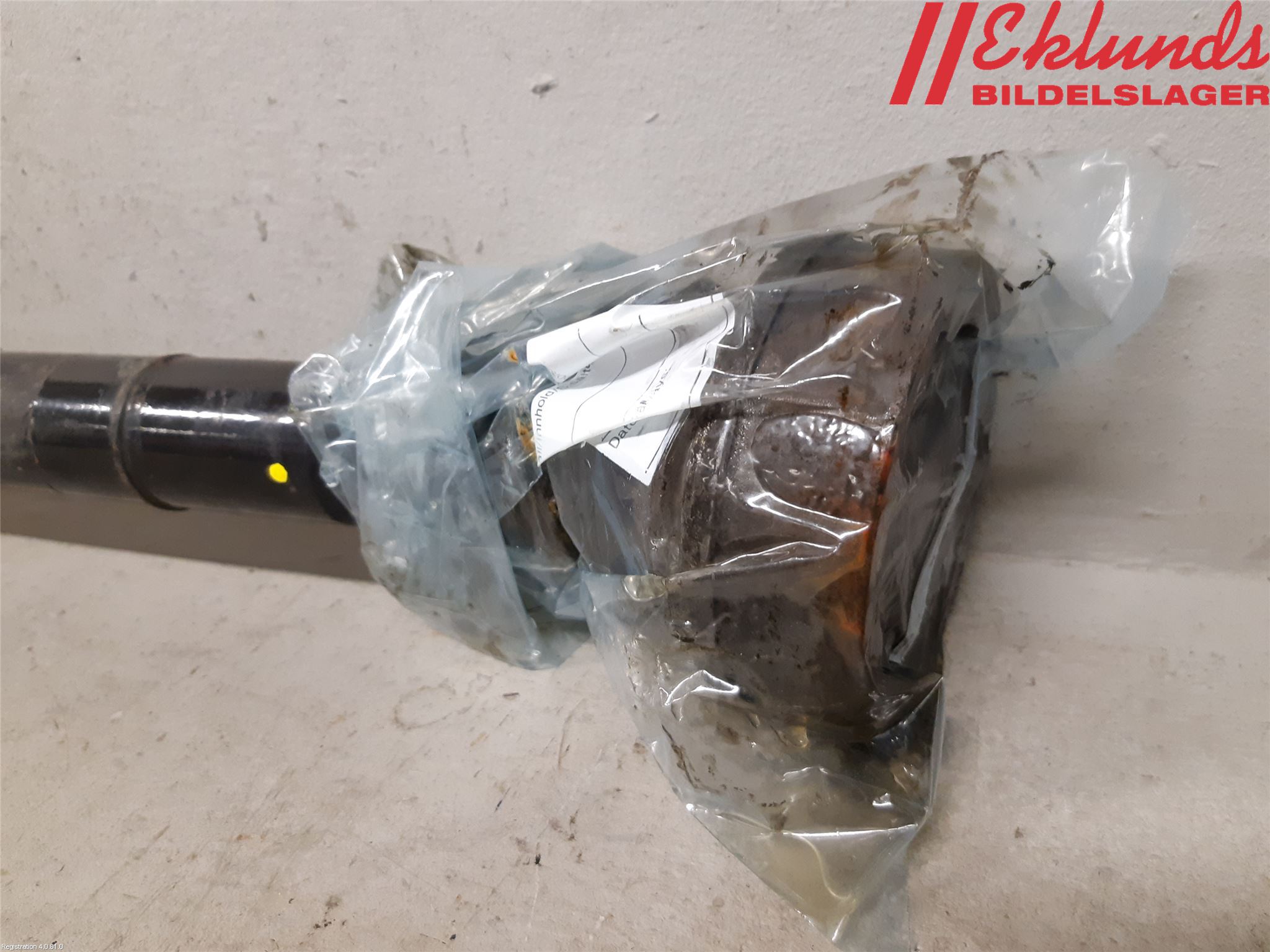 Volkswagen VW CADDY 16-20 Drivaxel Fram Höger