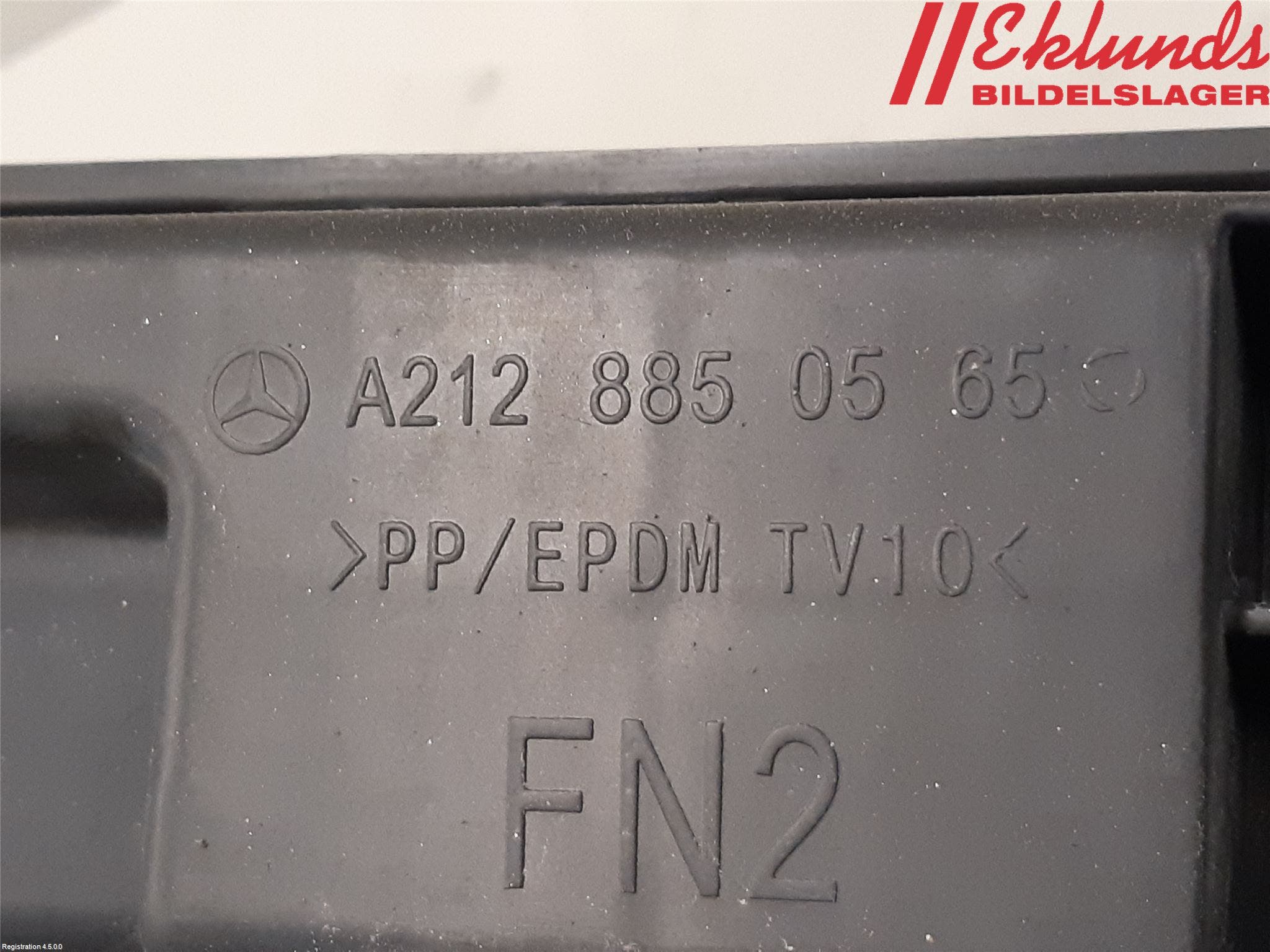 Mercedes-Benz MB E-KLASS (W212) 09-16 Stötfångardel Bak Mitt