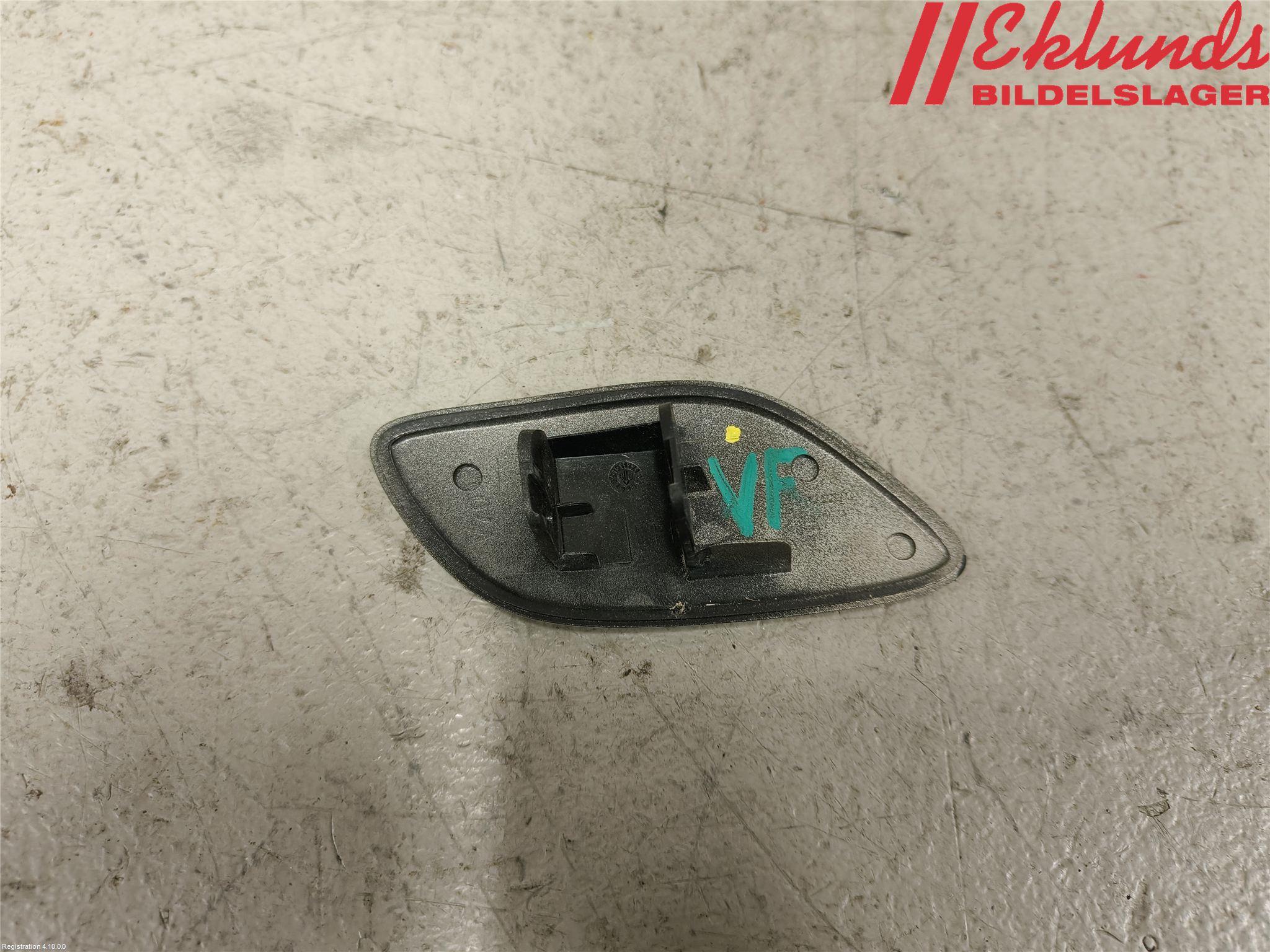 Volvo V70 08-13 Spolarmunstycke Strålkastare