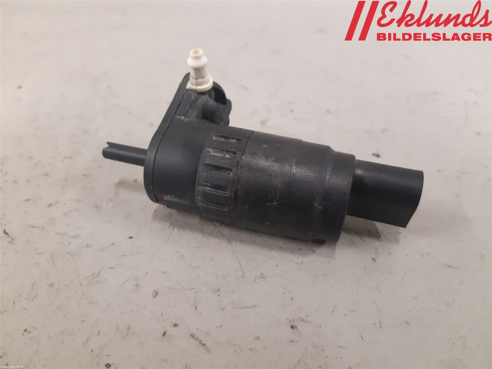 Volkswagen VW GOLF / E-GOLF VII 13-20 Spolarpump Vindruta