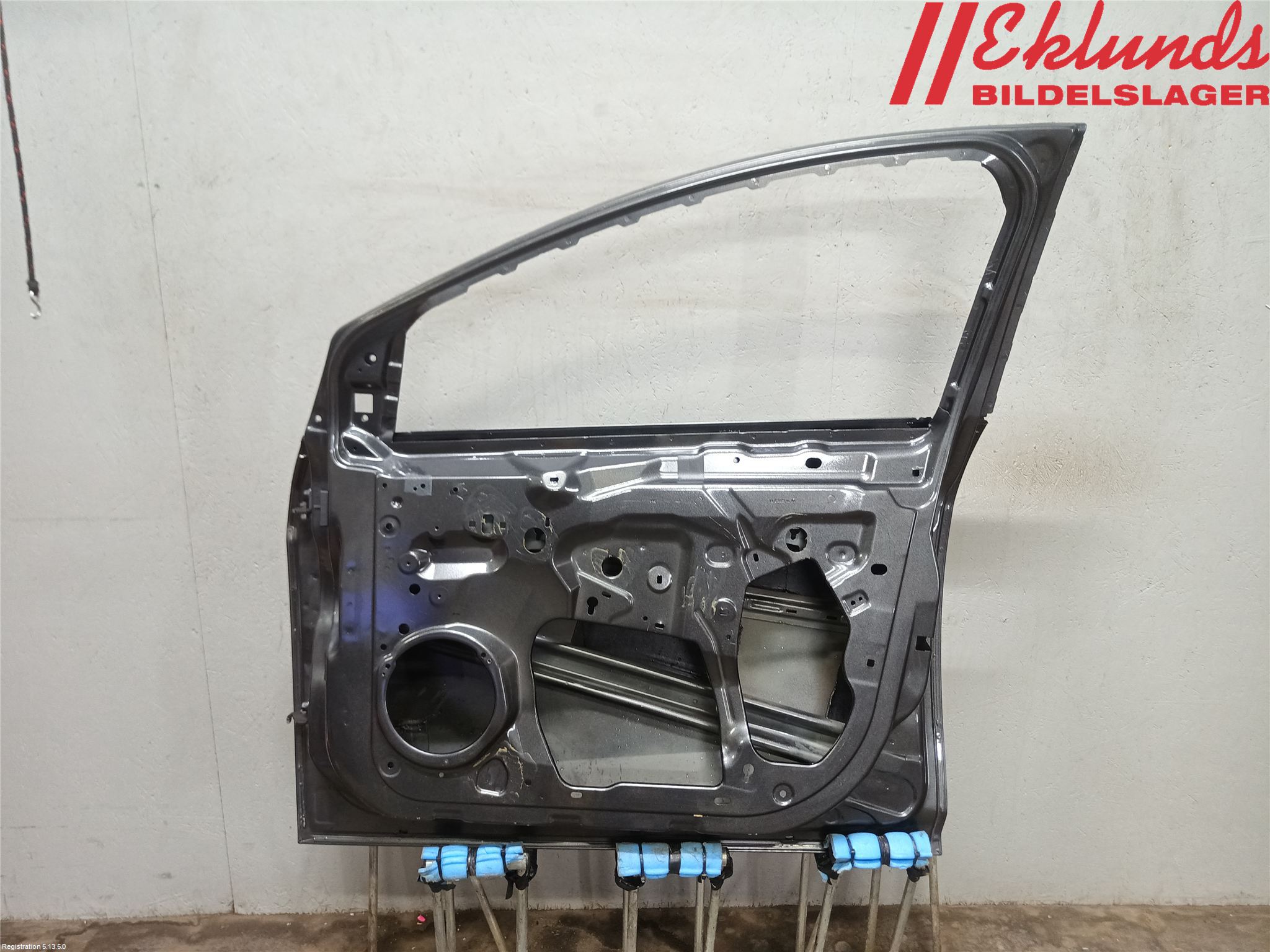 Ford FOCUS 15-18 Dörr Fram Höger