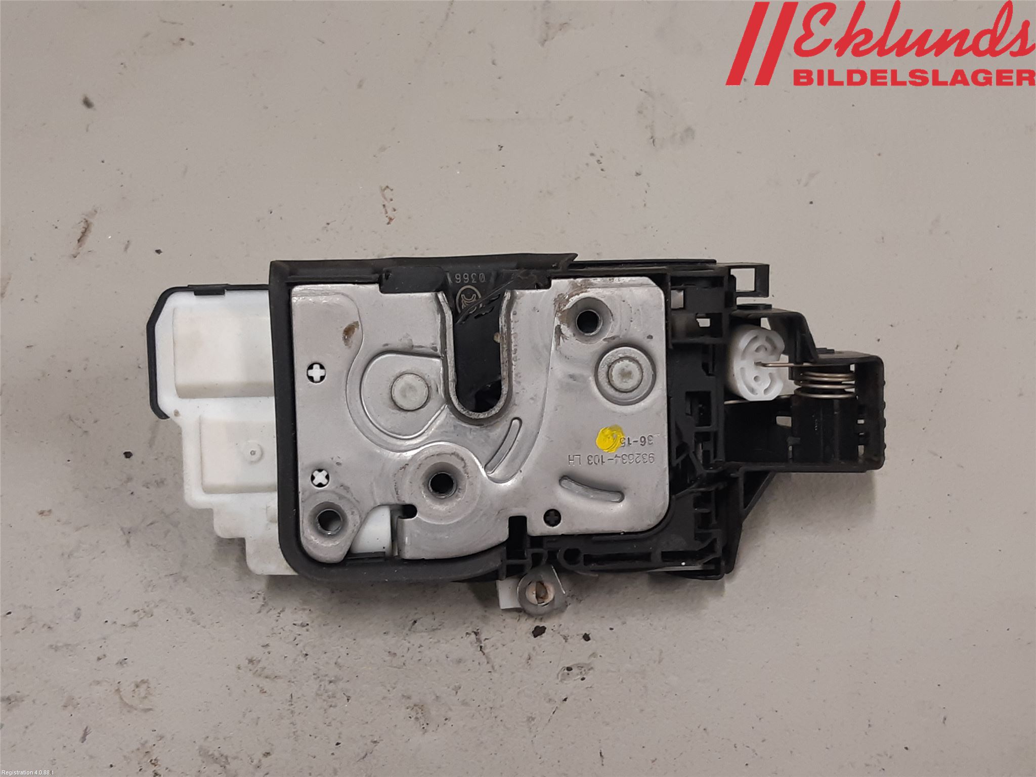 Volvo V40 12-19 Låskista-Dörrlås