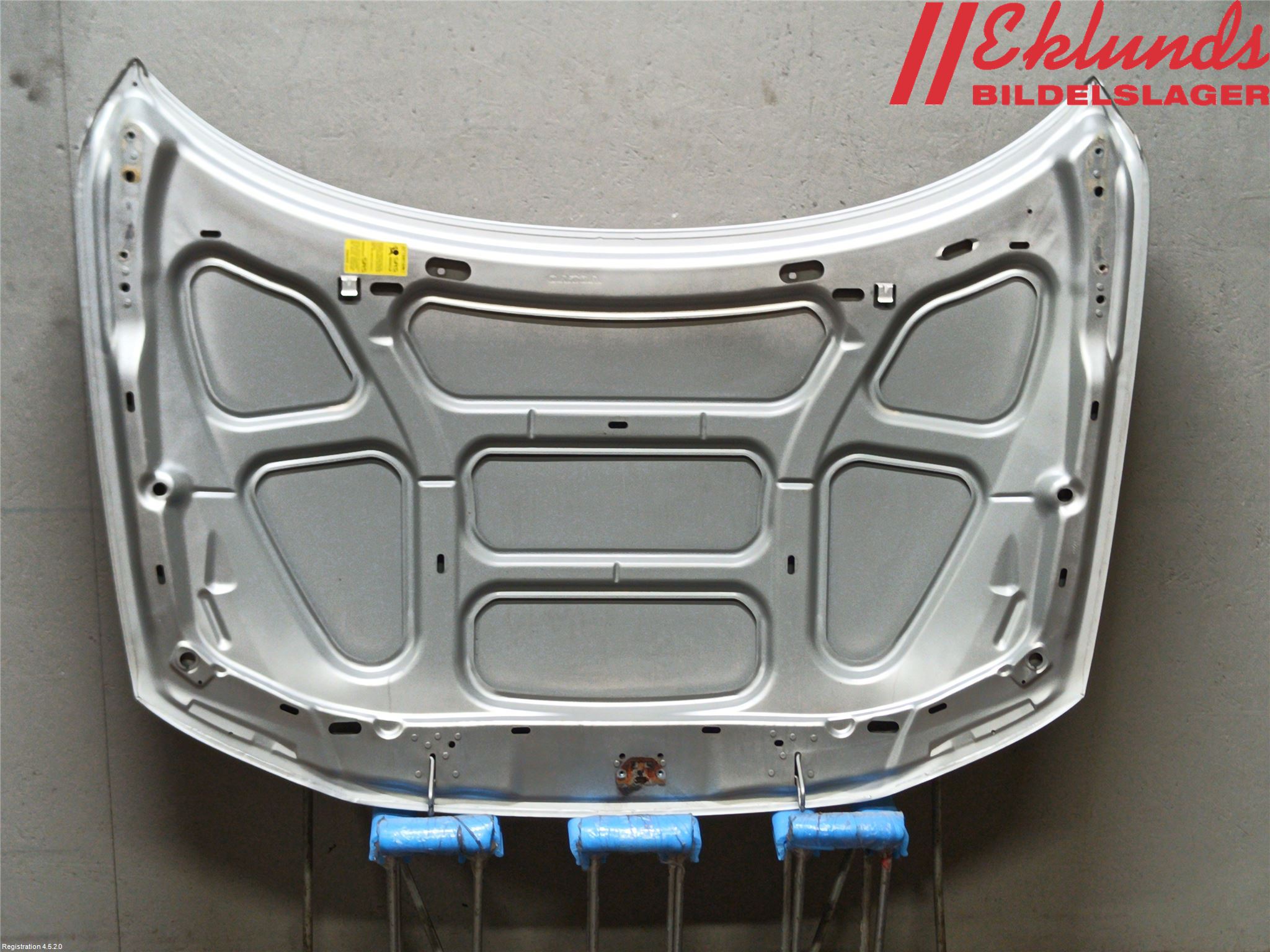 Volvo V70 05-08 Huv Fram