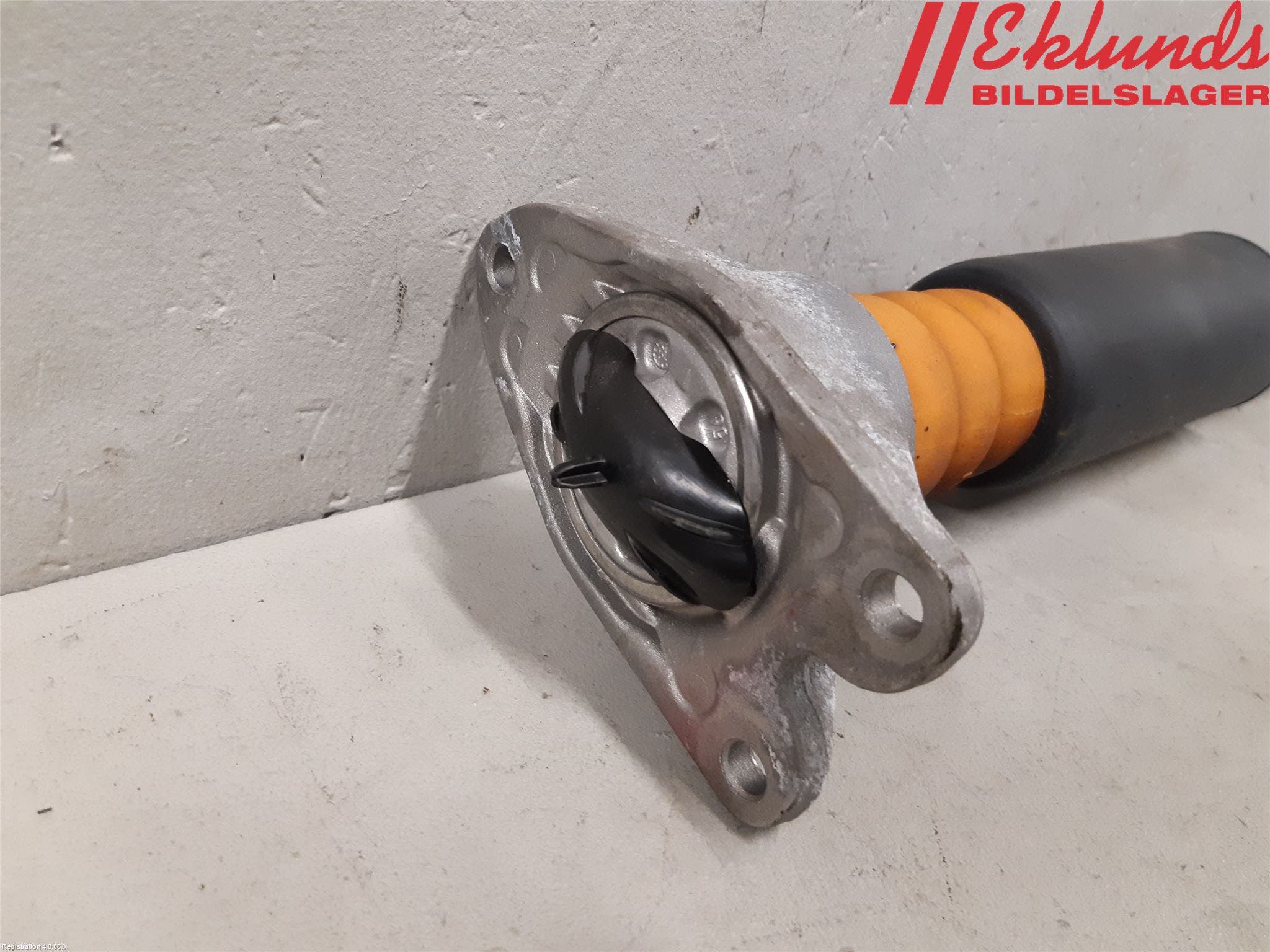 BMW X1 F48 15-22 Stötdämpare Bak