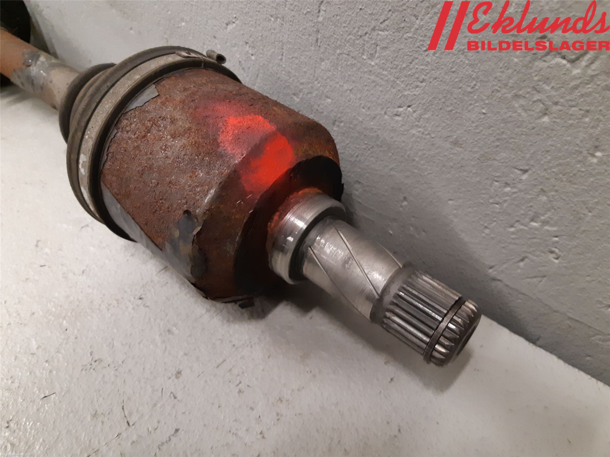 Volvo 850 91-97 Drivaxel Fram Vänster