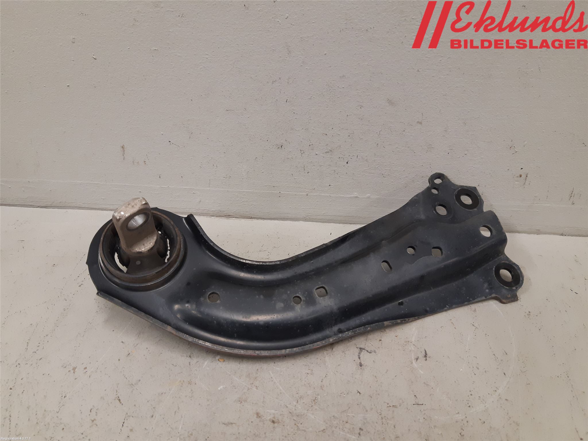 Toyota RAV4 19- Bärarm Bak Höger