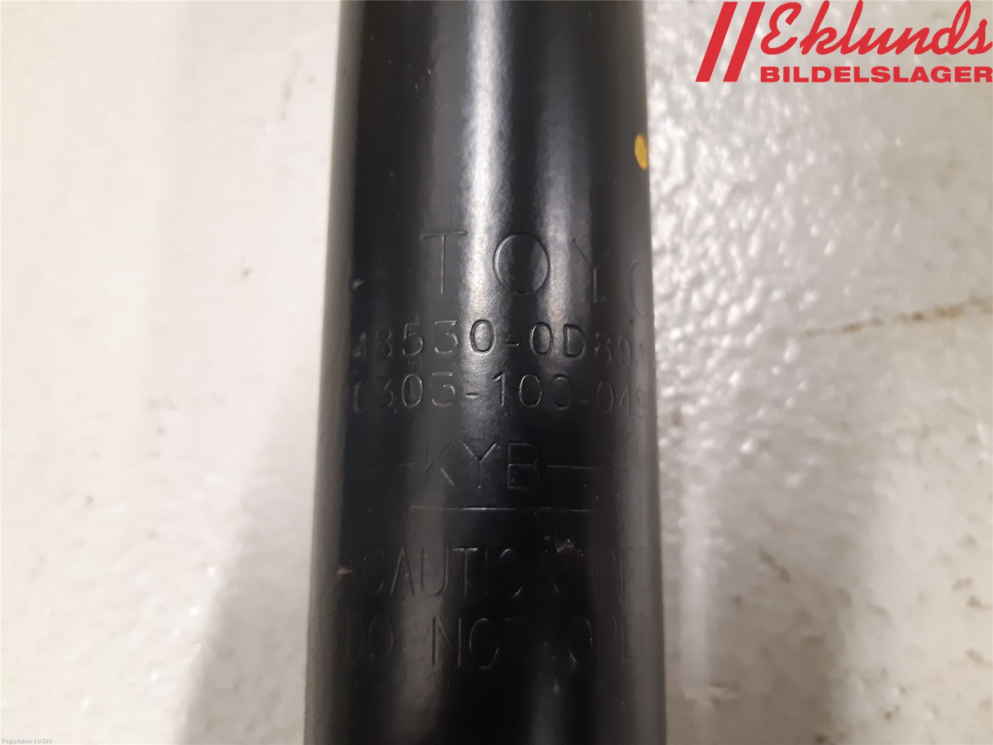 Toyota YARIS XP130 15-20 Stötdämpare Bak