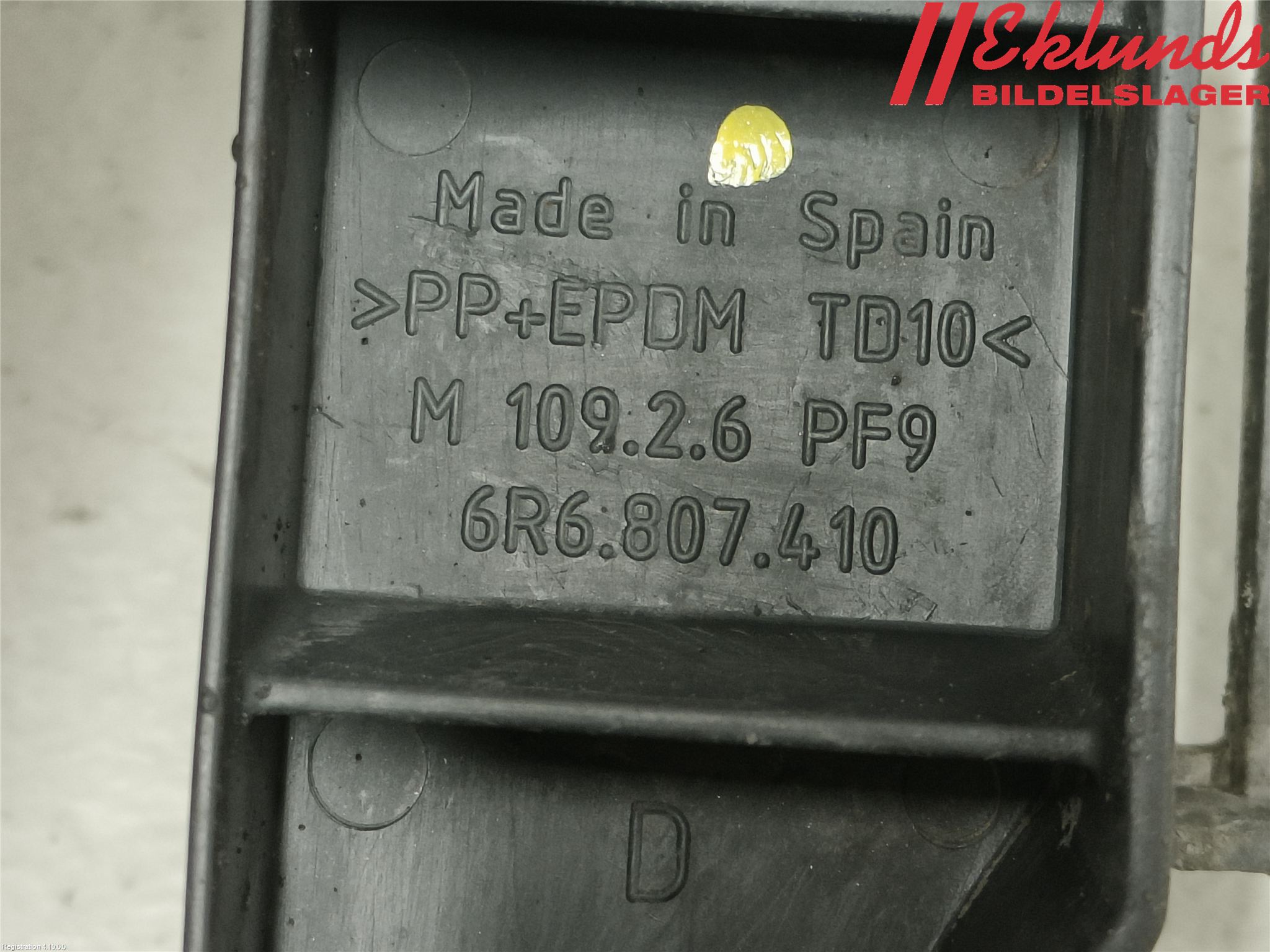 Volkswagen VW POLO 10-17 Stötfångardel Bak Hö