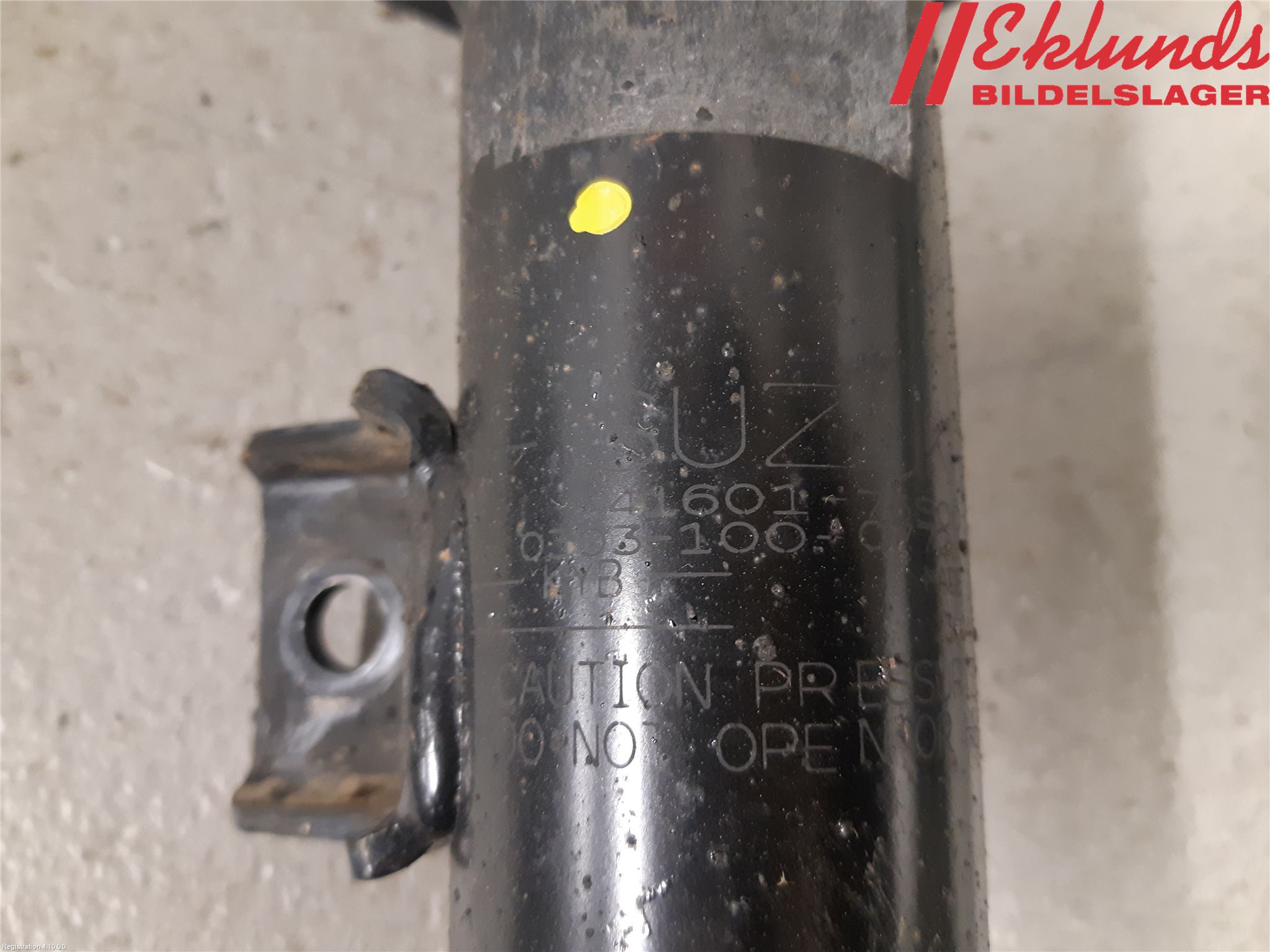 Suzuki VITARA 15- Fjäderben Fram Höger