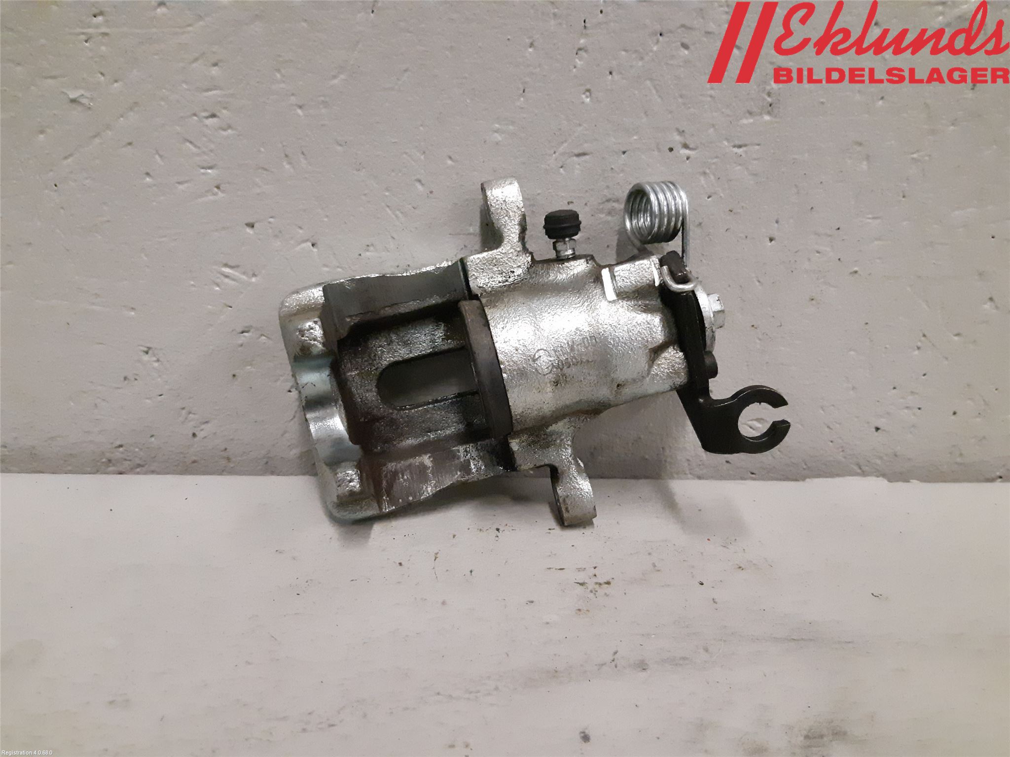 Mitsubishi CARISMA 00-04 Bromsok Bak Höger