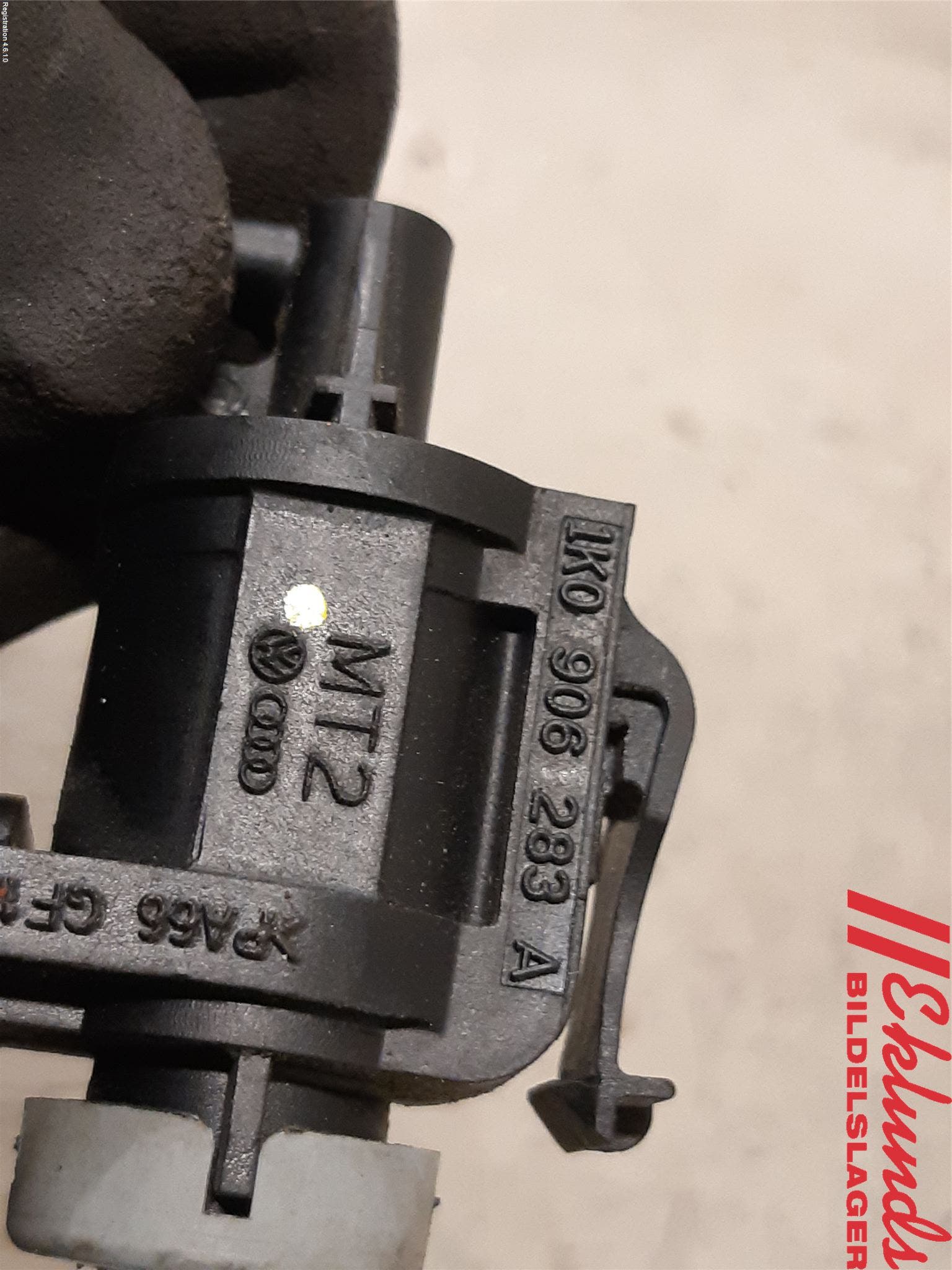 Volkswagen VW PASSAT 11-14 Vakuumventil