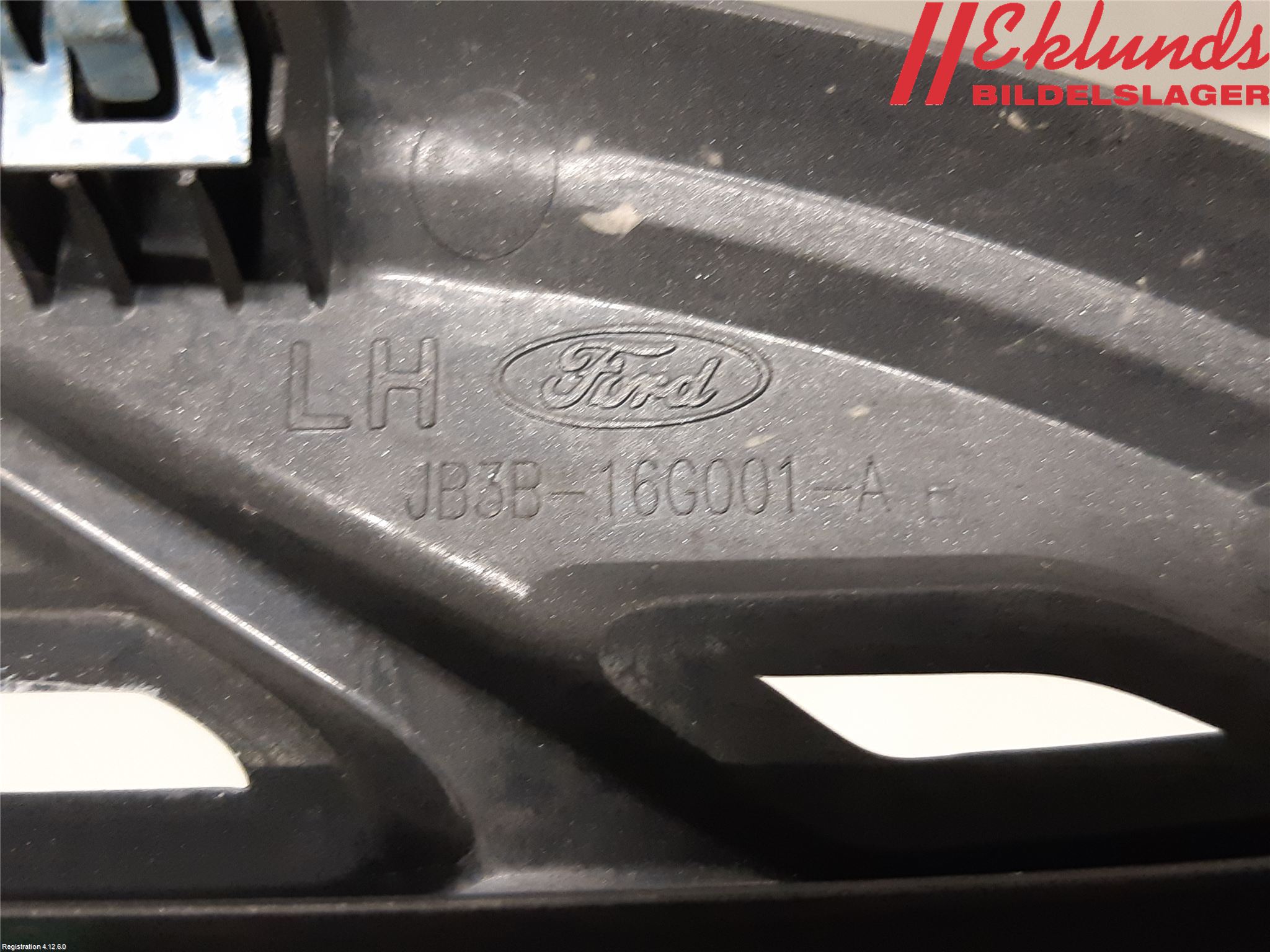 Ford RANGER EU 12-23 List Framskärm Vä