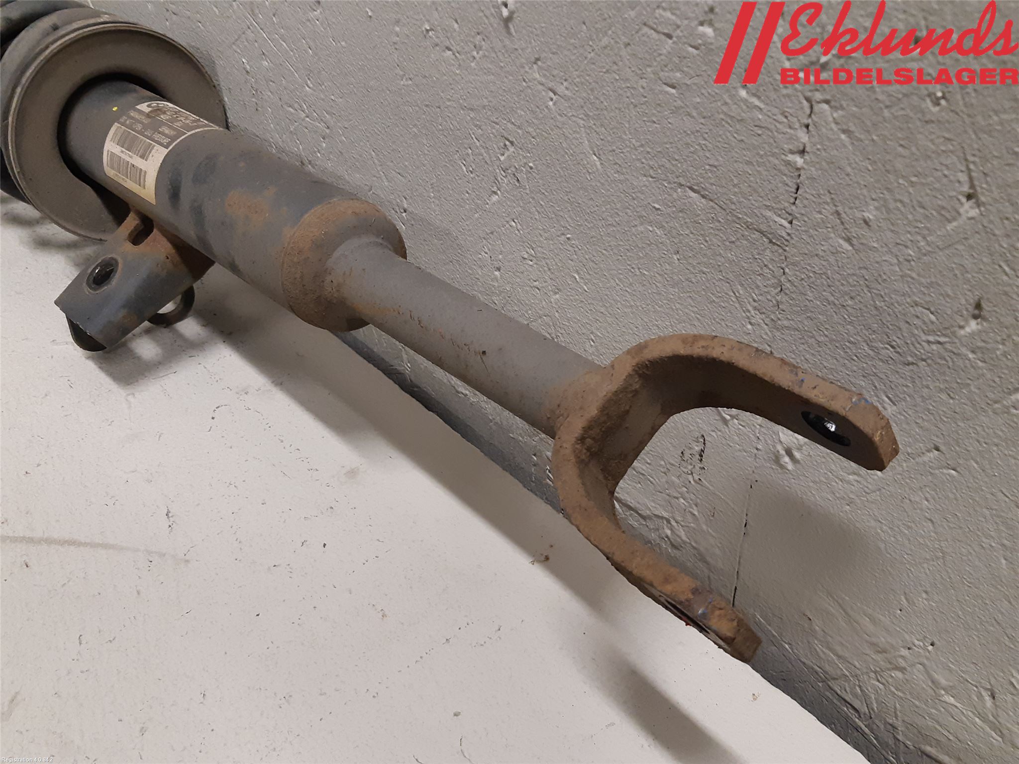 BMW 5 F10/F11/F18 09-17 Fjäderben Fram Höger