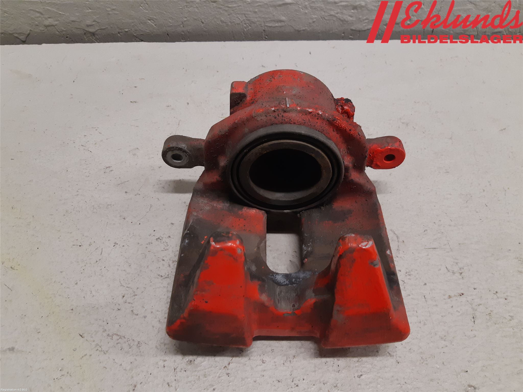 BMW 5 G30/G31/F90 17-23 Bromsok Fram Vänster