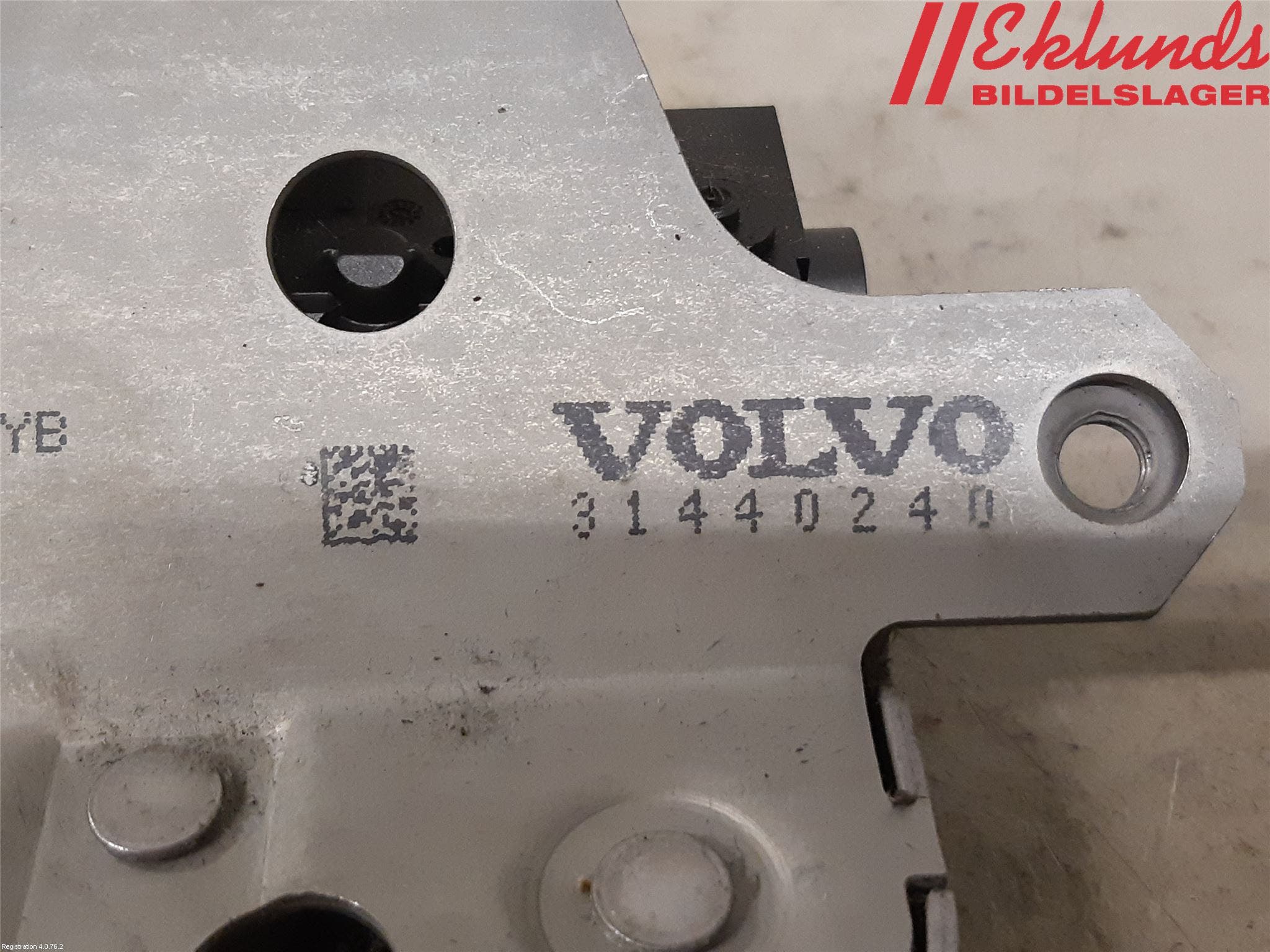 Volvo V60 CROSS COUNTRY 16-18 Låskista Baklucka