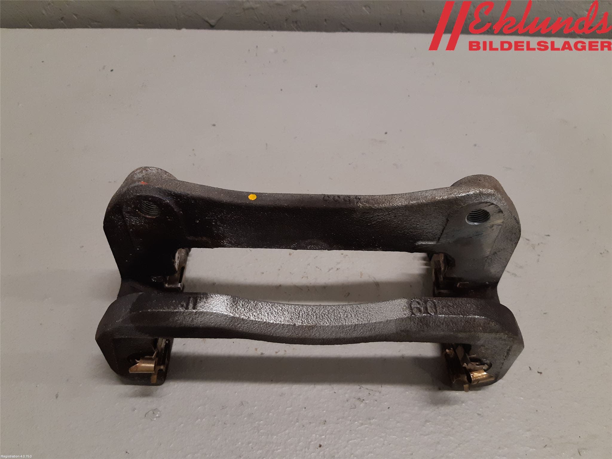 Lexus ES 250/300/330 Bromsokshållare