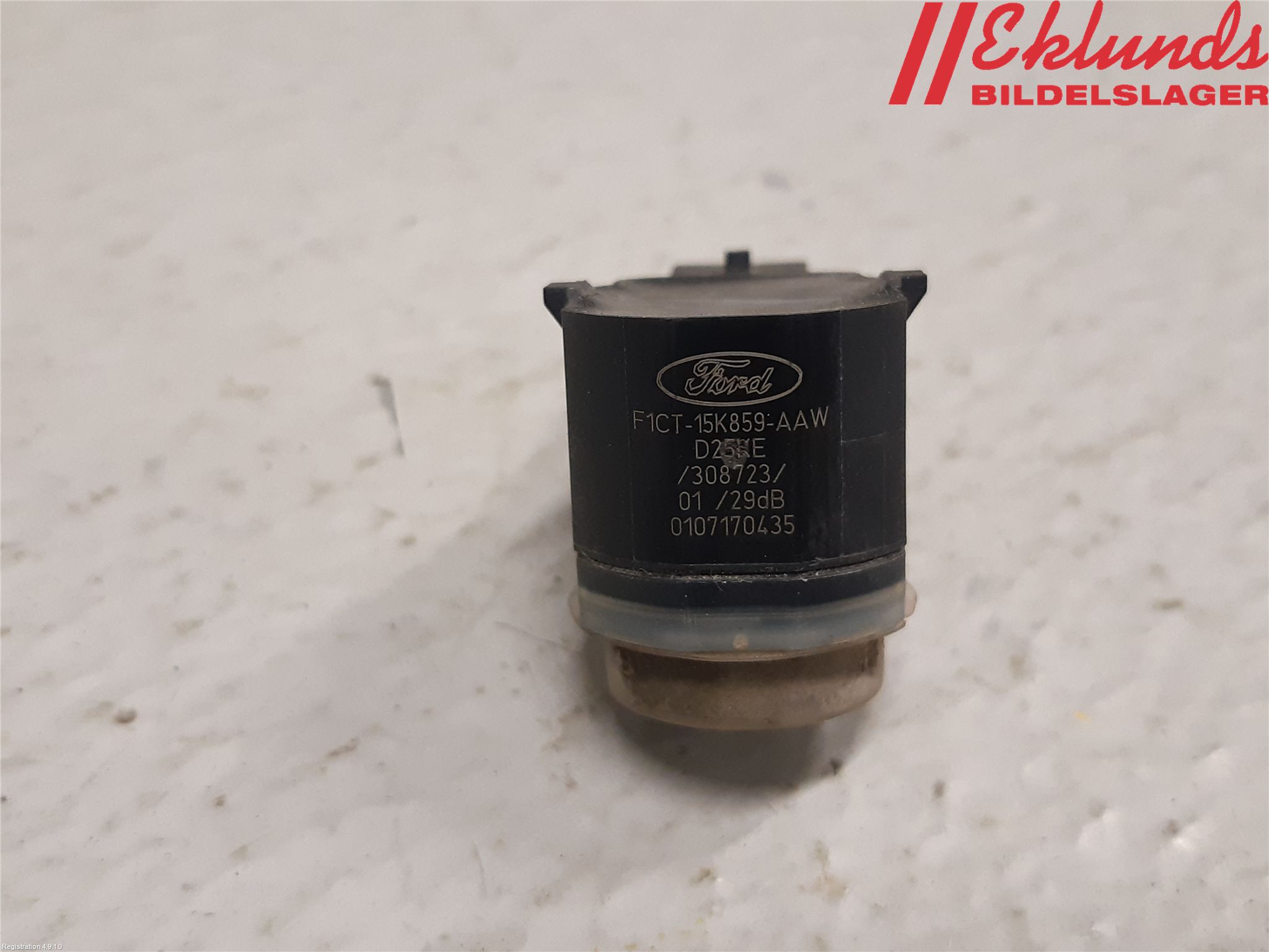 Ford KUGA 17-19 Parkeringshjälp Backsensor