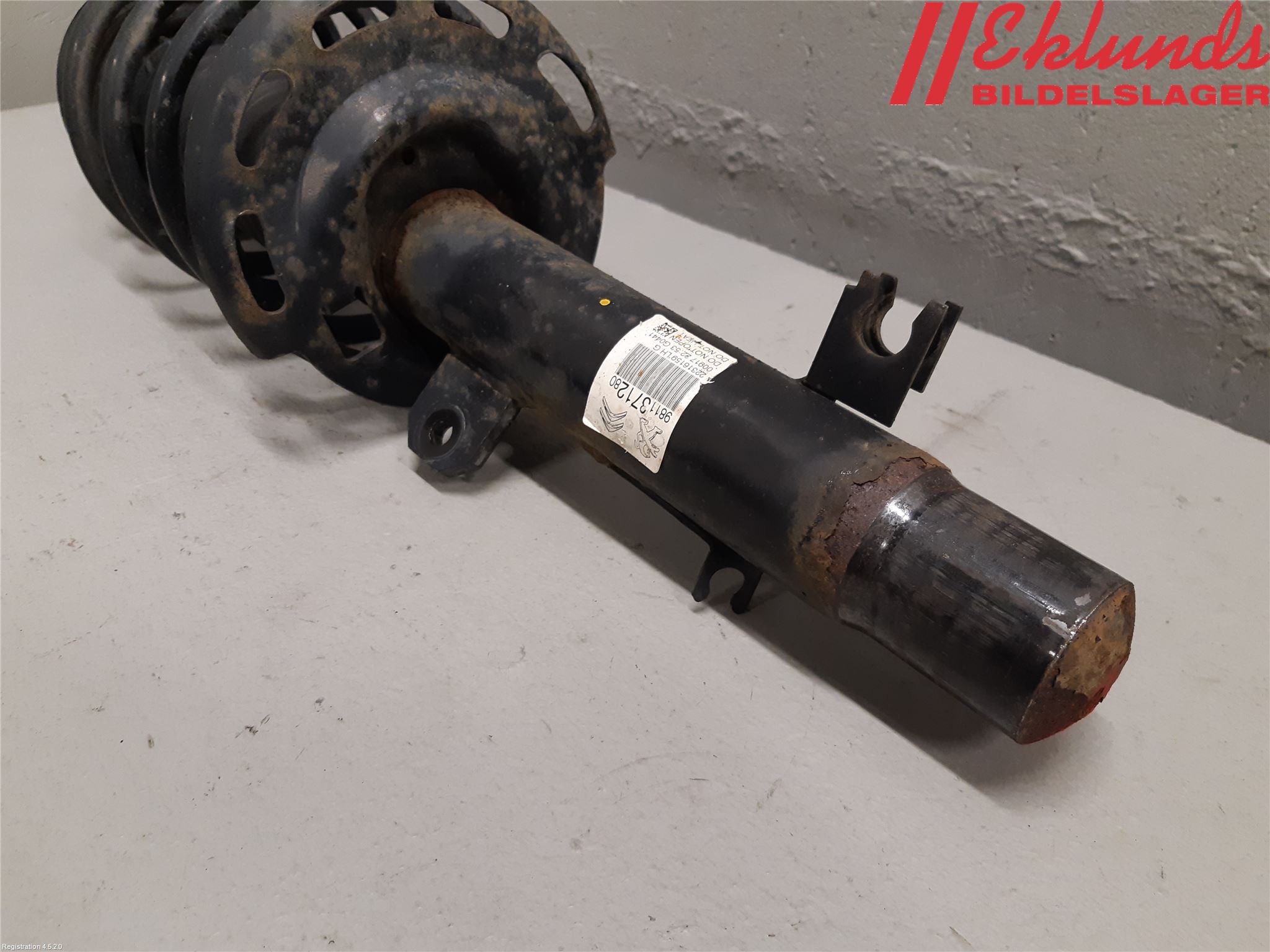 Citroen COTROEN C3 17-24 Fjäderben Fram Vänster
