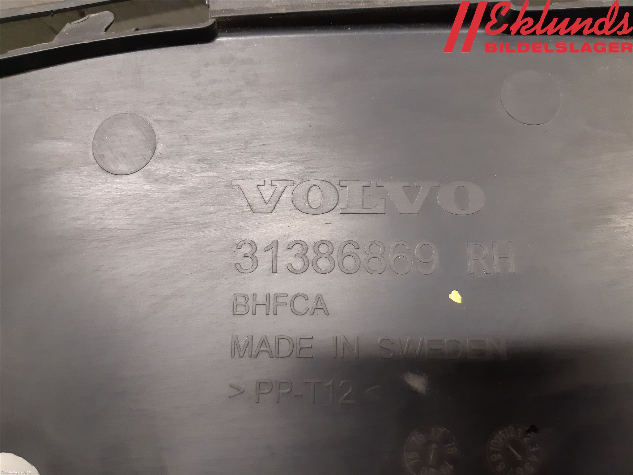 Volvo V90 CROSS COUNTRY 17->> Täckplast Front