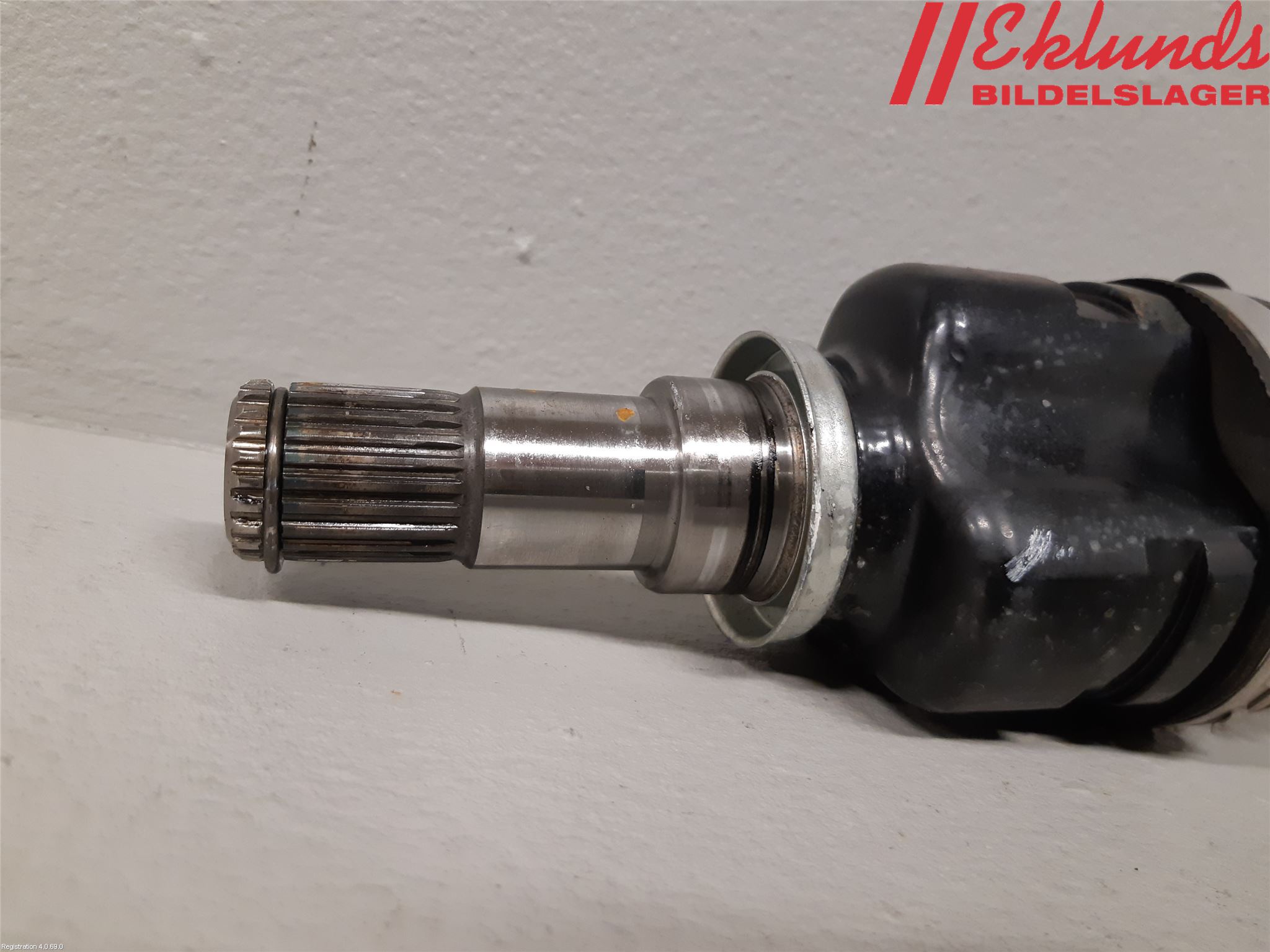 Toyota YARIS XP130 15-20 Drivaxel Fram Vänster