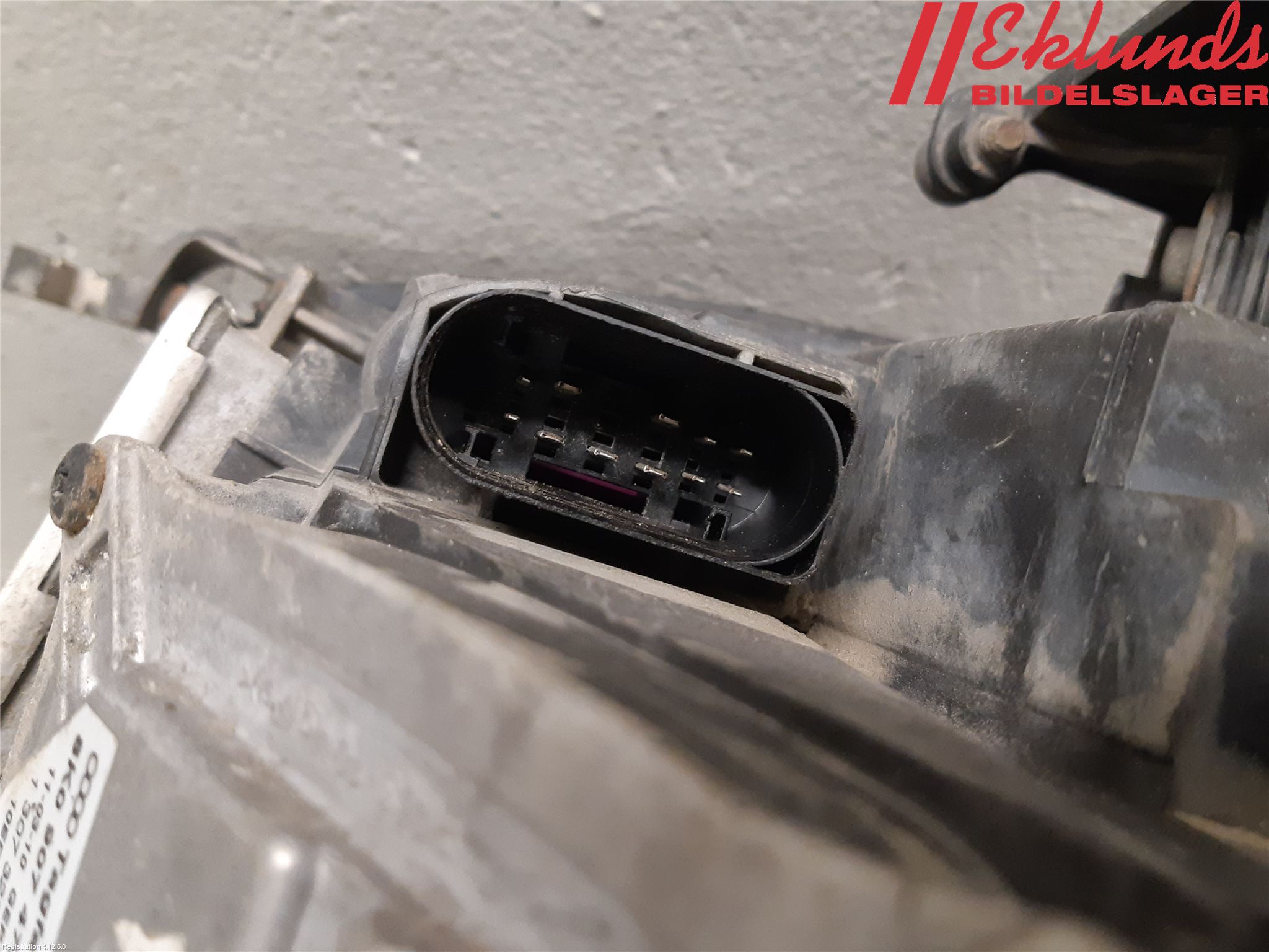 Audi A4 ALLROAD 09-16 Strålkastare Höger