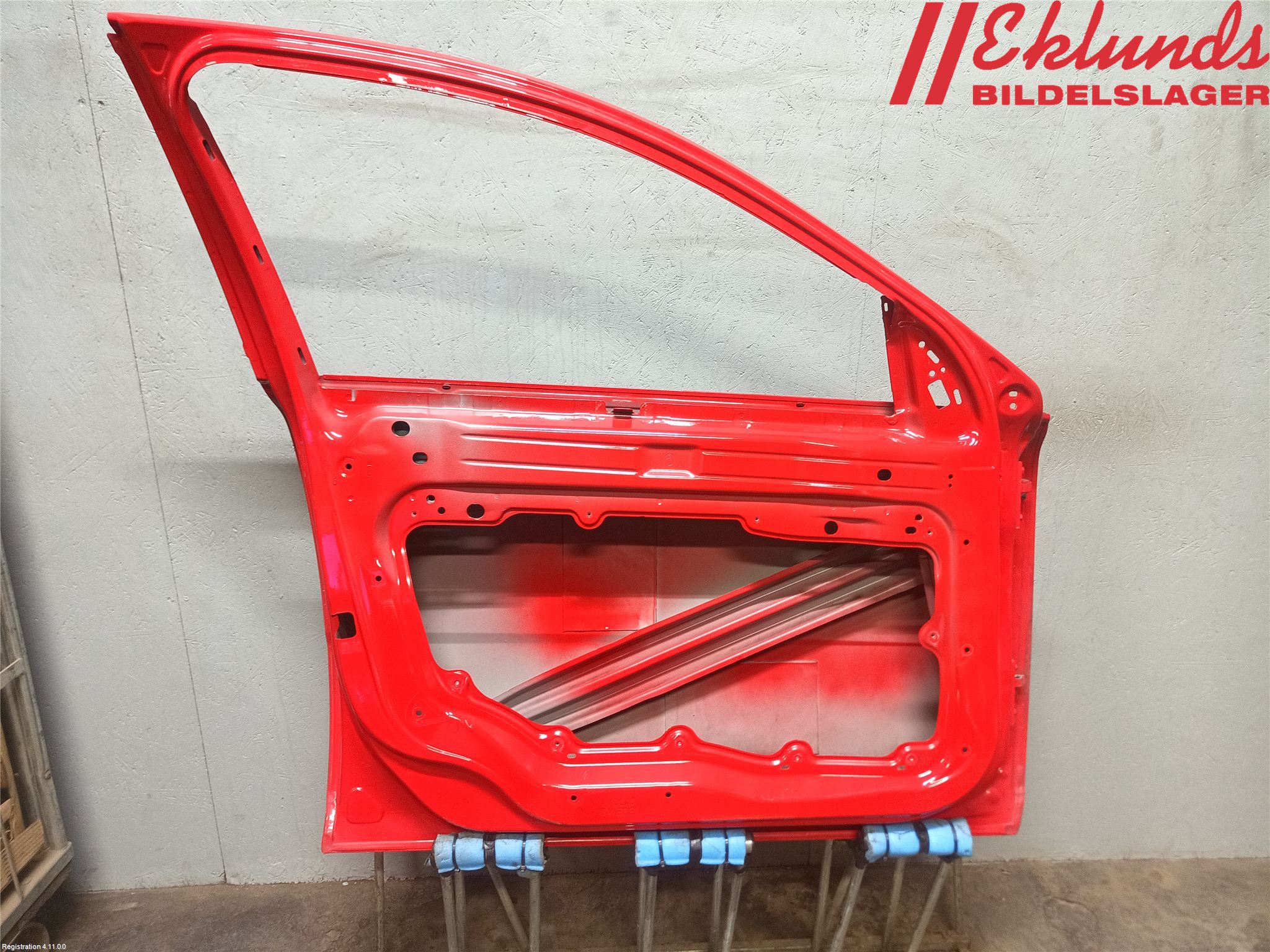 Volvo V70 08-13 Dörr Fram Vänster