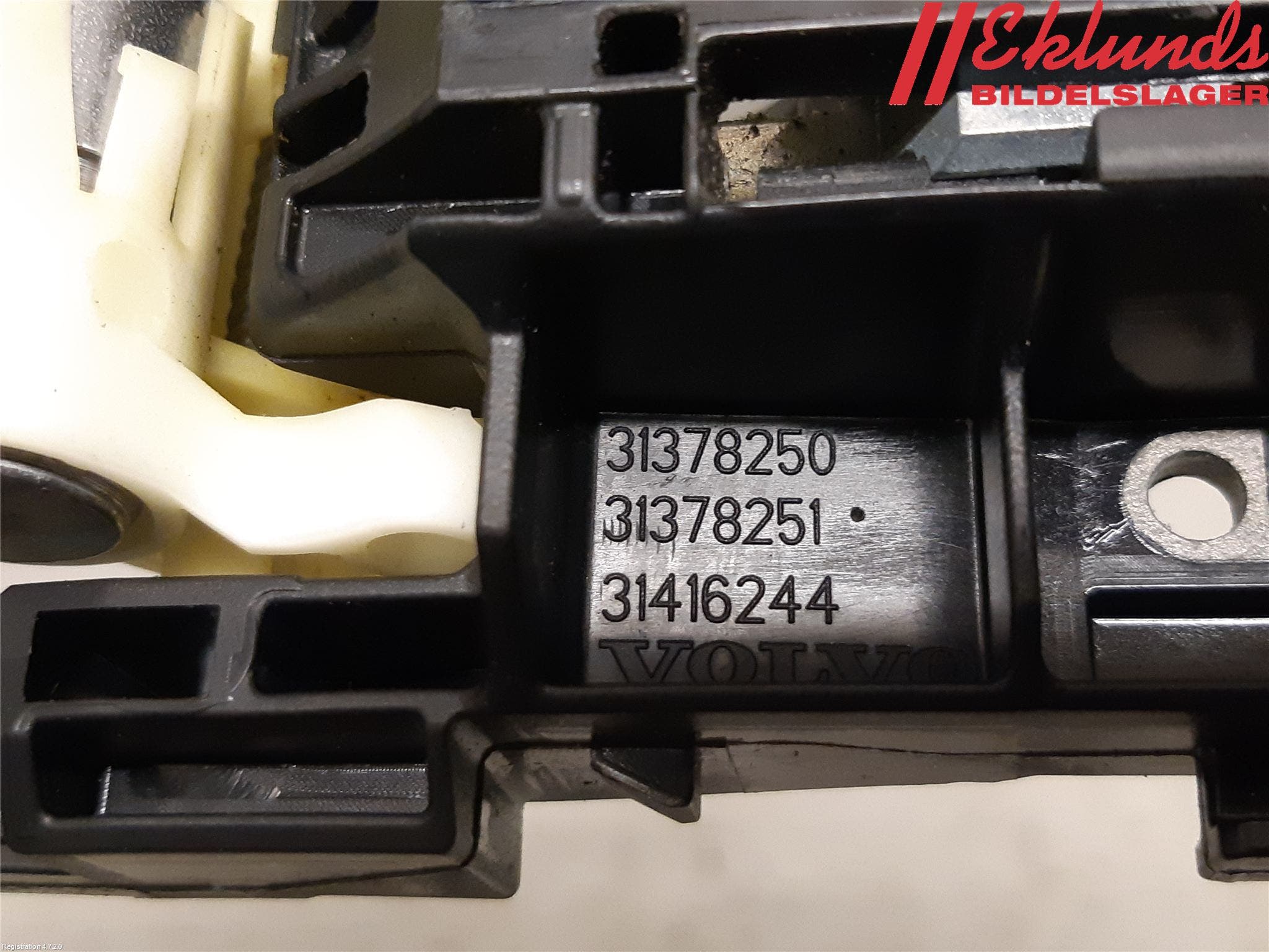 Volvo XC90/RECHARGE 16- Dörrhandtag Yttre Vä