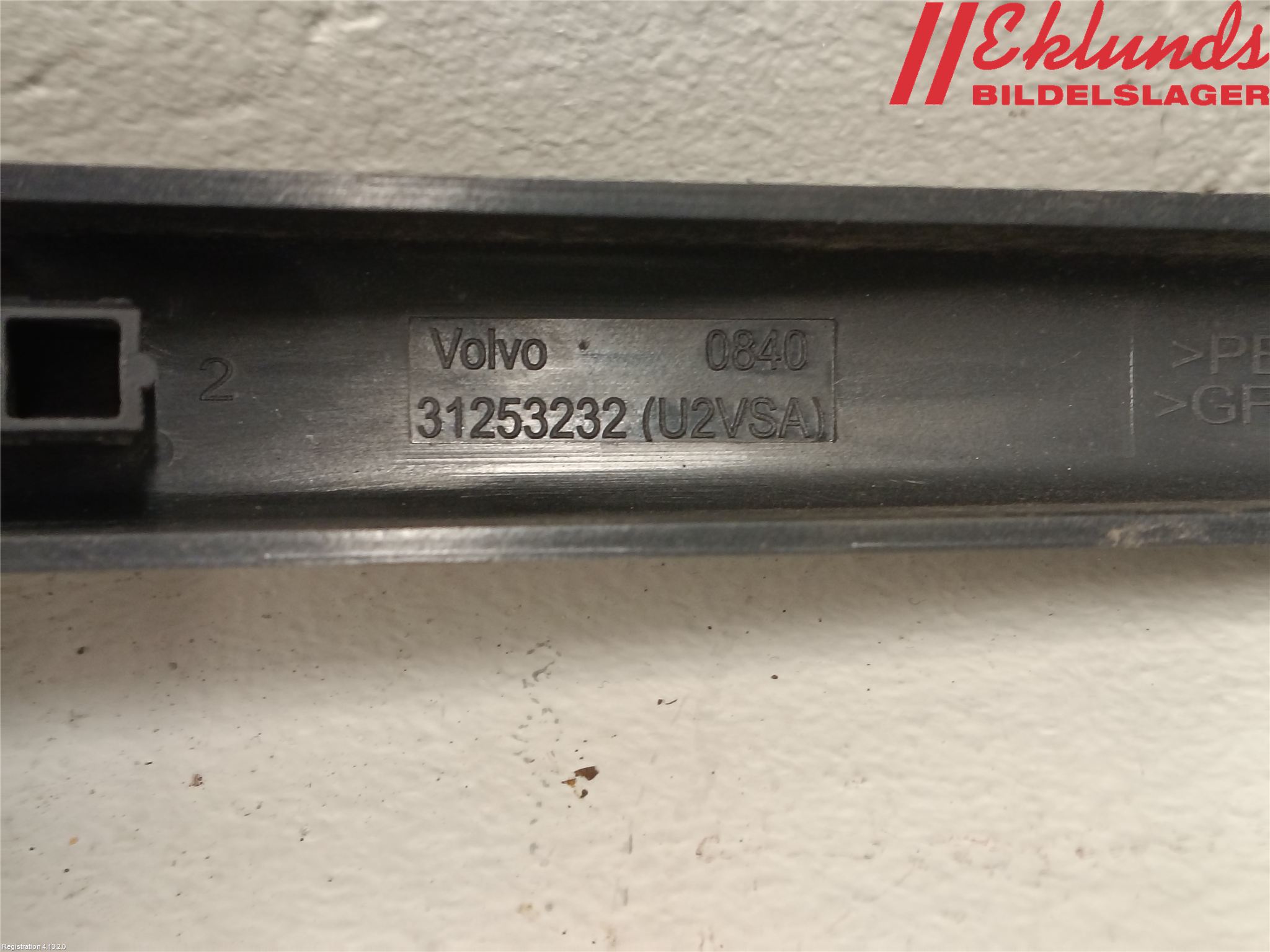Volvo V60 11-13 Torkararm-Bakruta