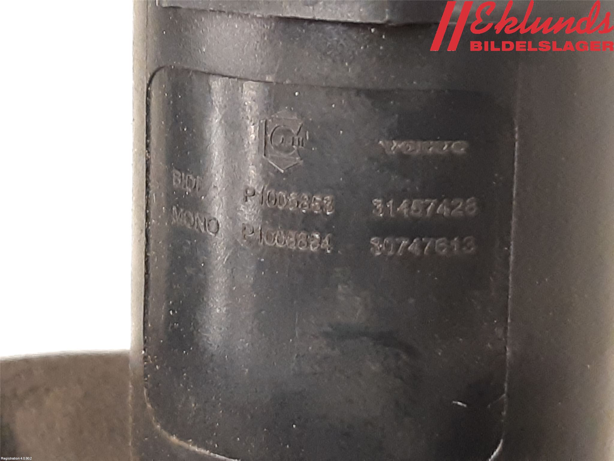 Volvo S60 19- Spolarpump Vindruta