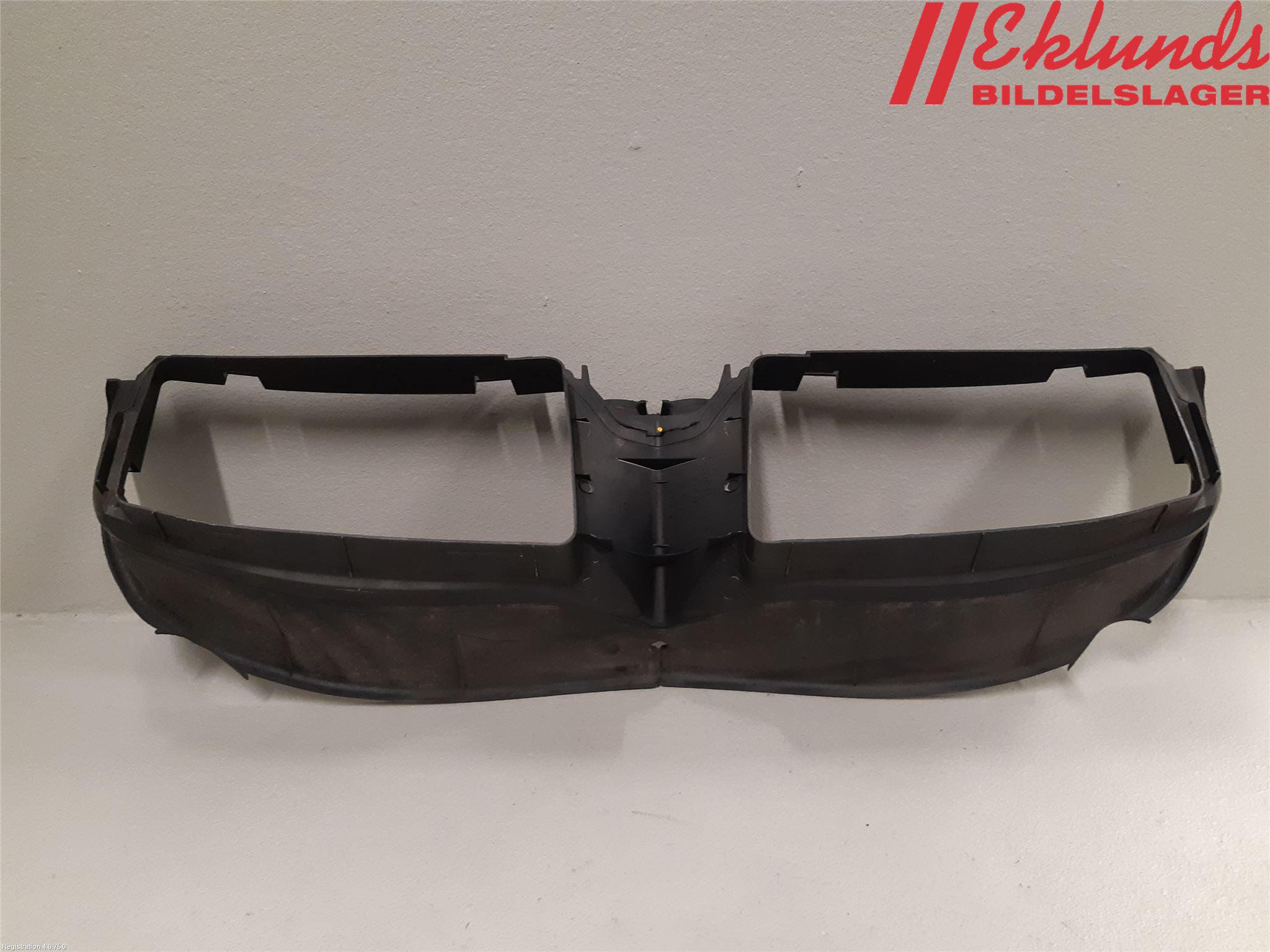 BMW 3 E90/91 SED/TOU 05-12 Deflektor Plåt-Plast Kylning